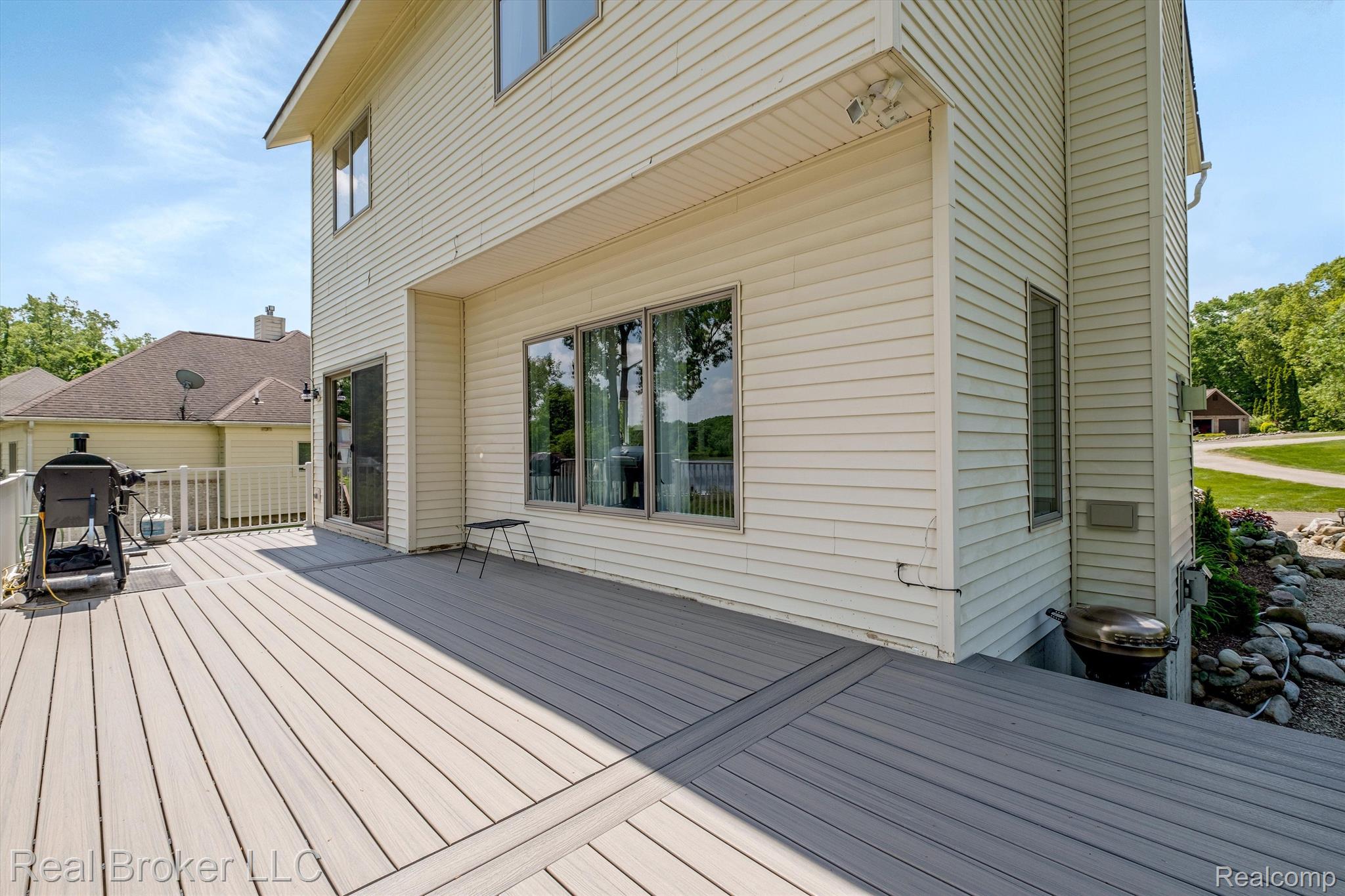 1220 LAKE LANE Drive