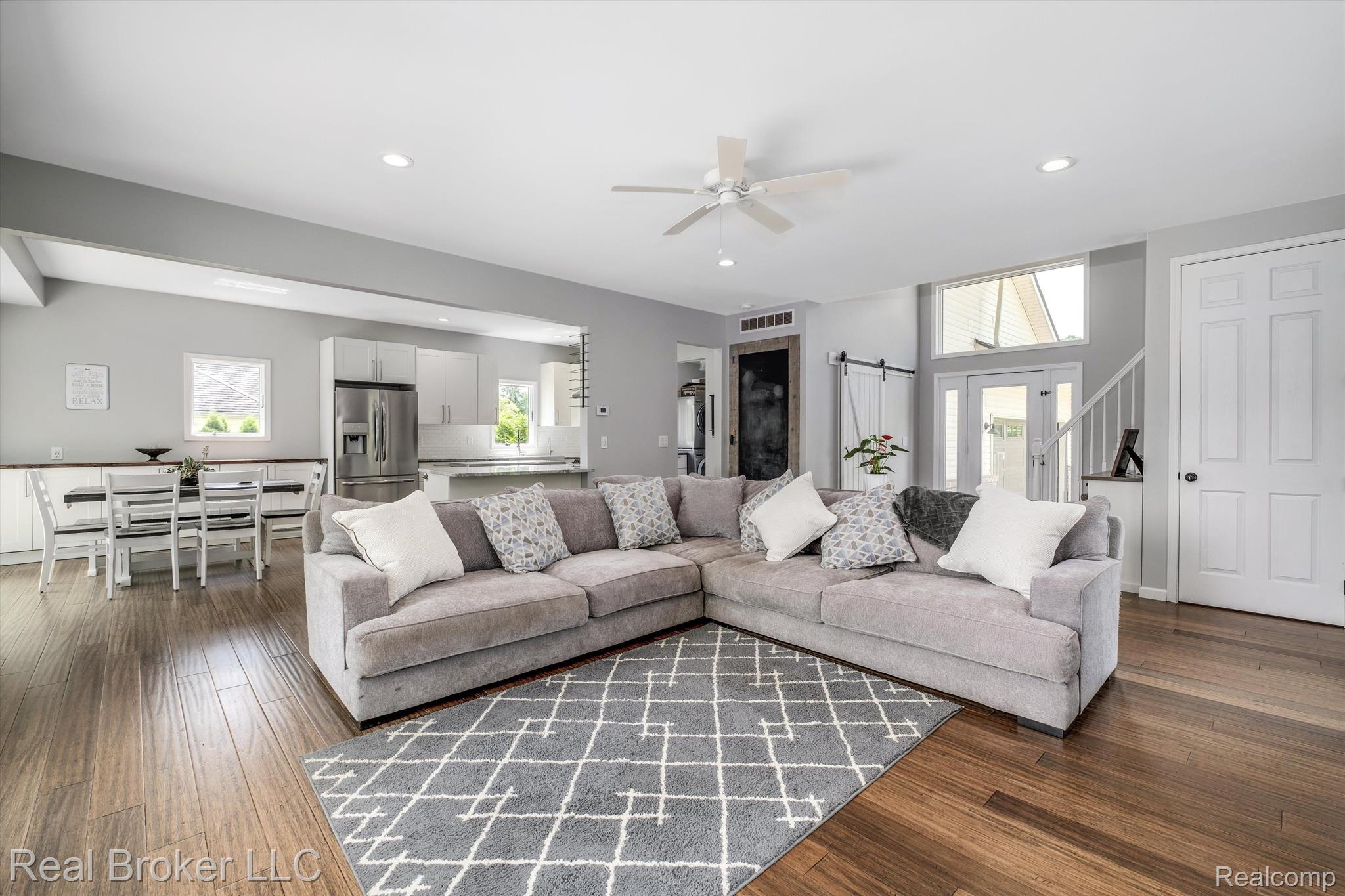 1220 LAKE LANE Drive