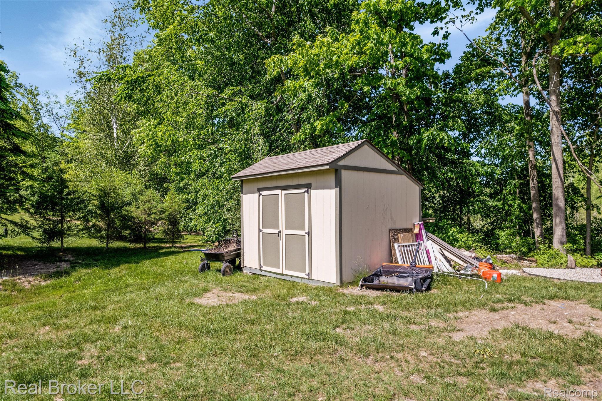 1220 LAKE LANE Drive
