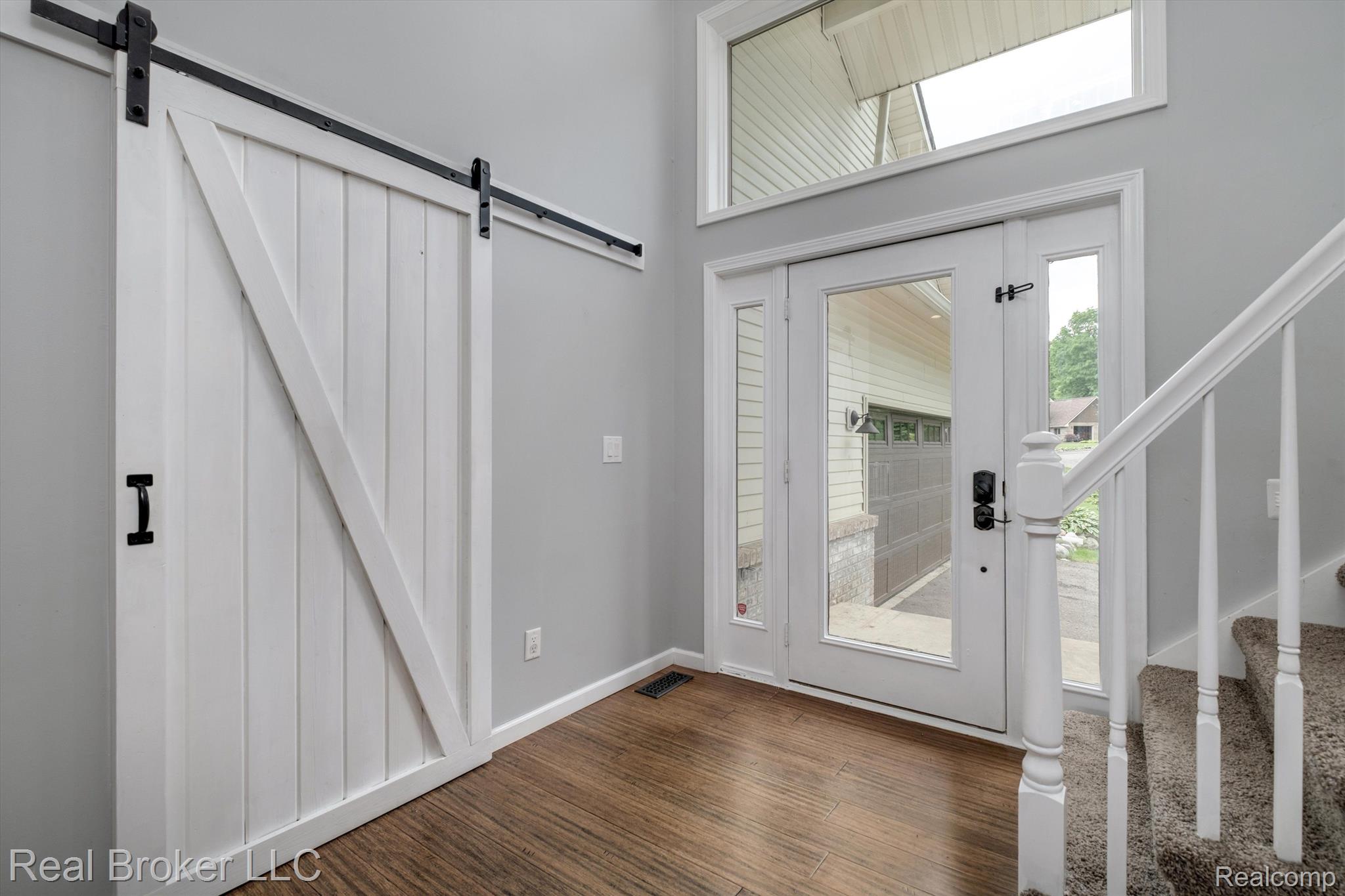 1220 LAKE LANE Drive