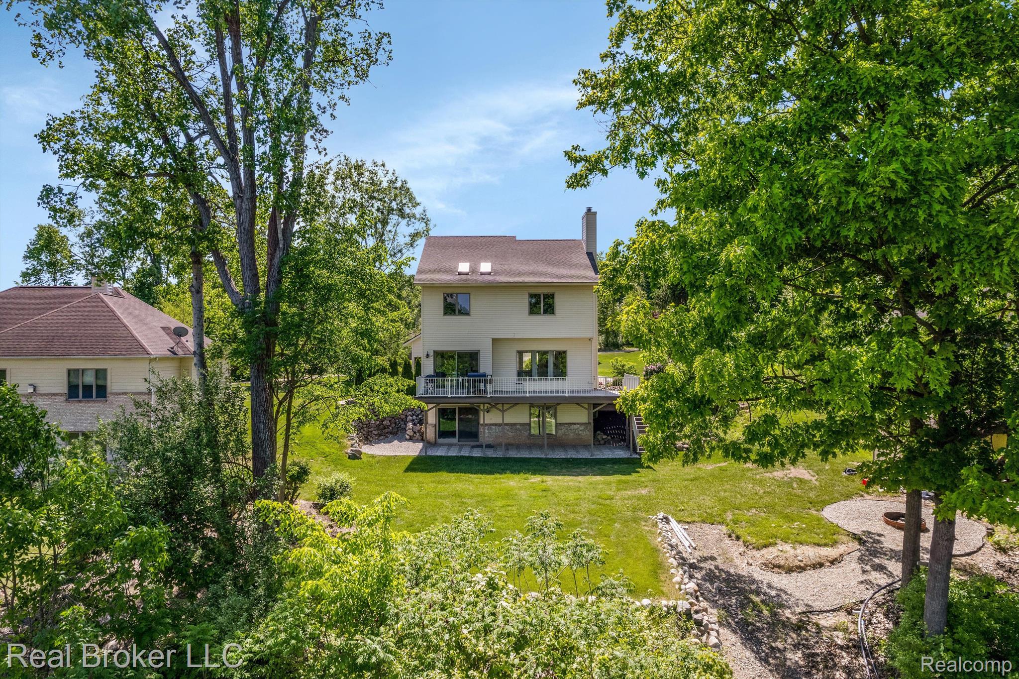 1220 LAKE LANE Drive
