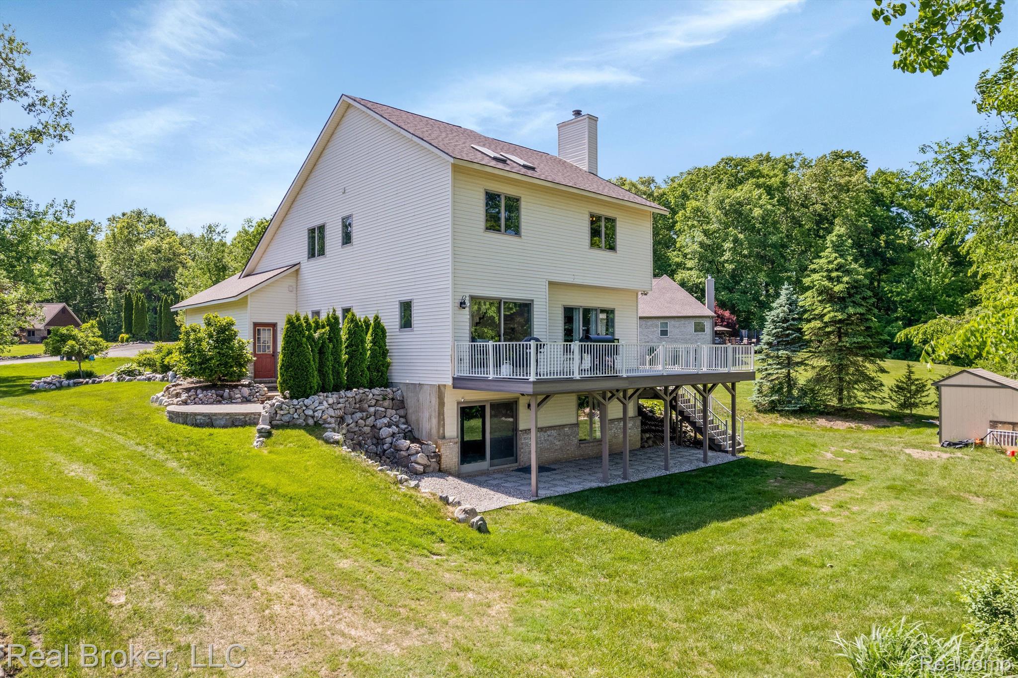 1220 LAKE LANE Drive