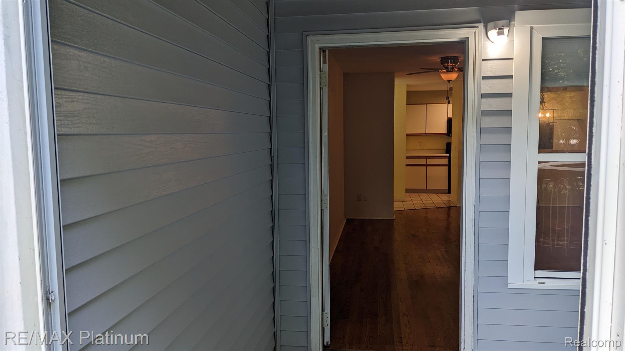 613 Curzon Court 102