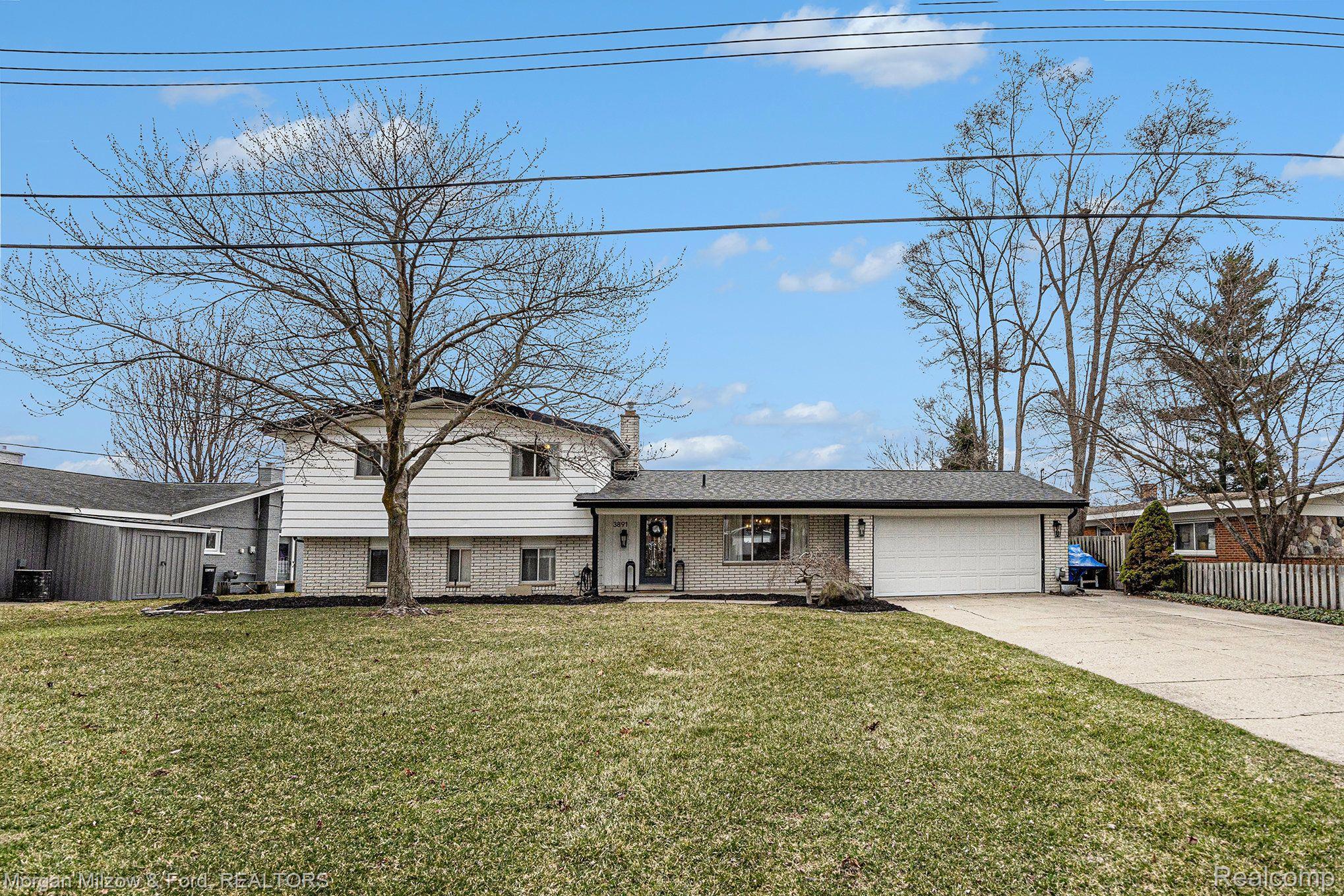 3891 Dill Drive