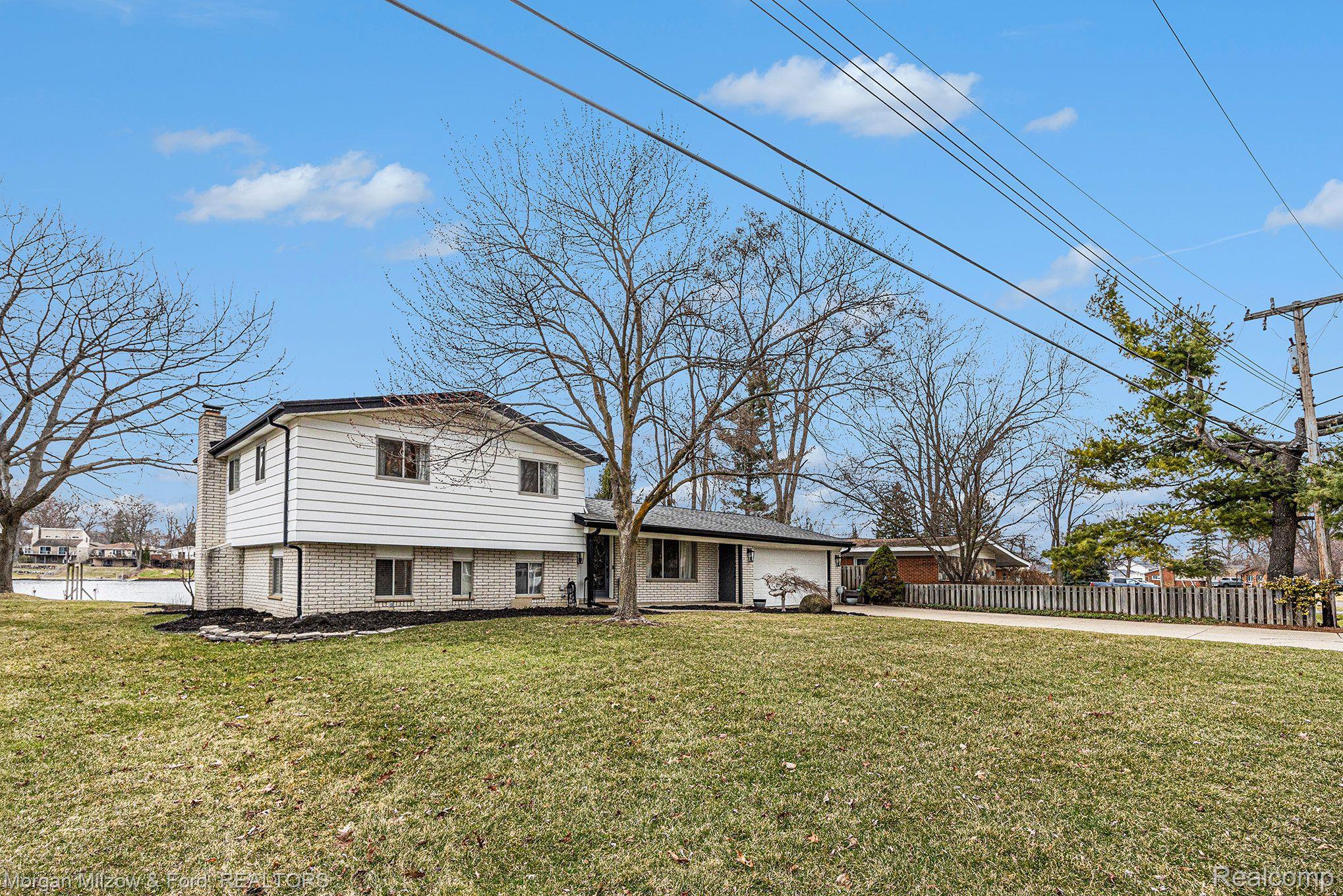 3891 Dill Drive