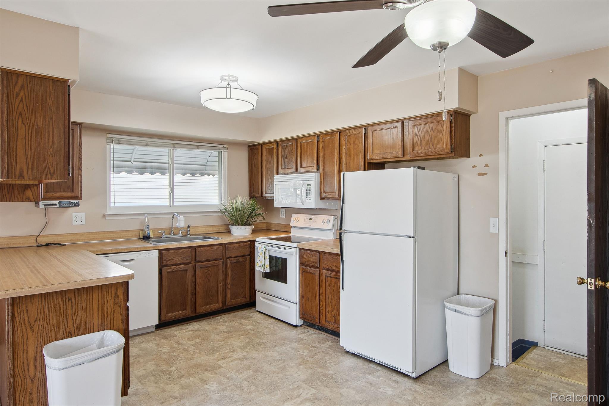 3649 BARBERRY Circle