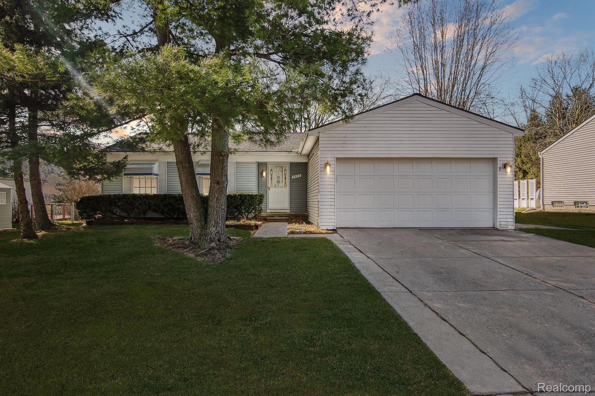 3649 BARBERRY Circle