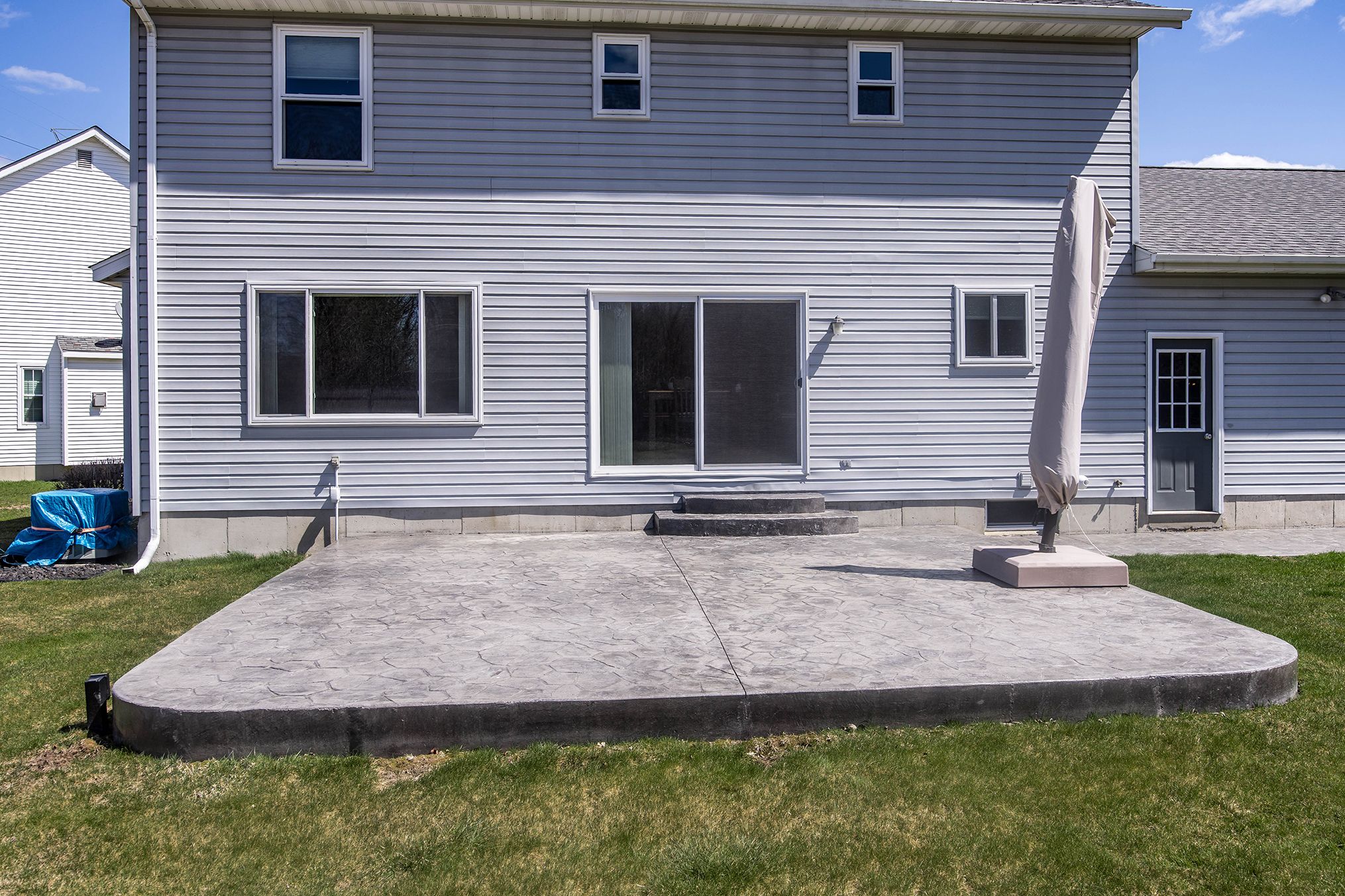 748 ALEXANDRIA Street