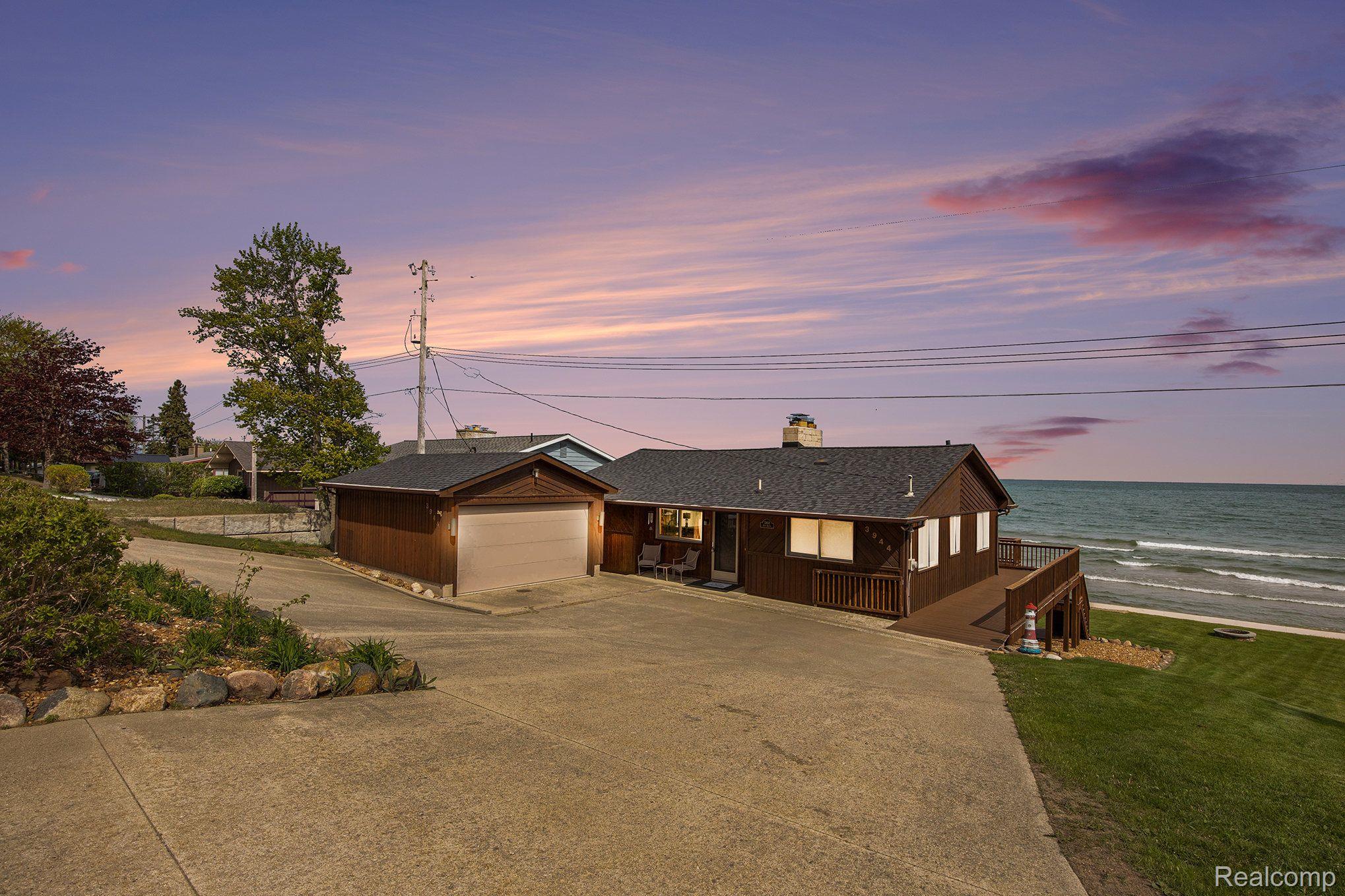 3944 PORT AUSTIN Road