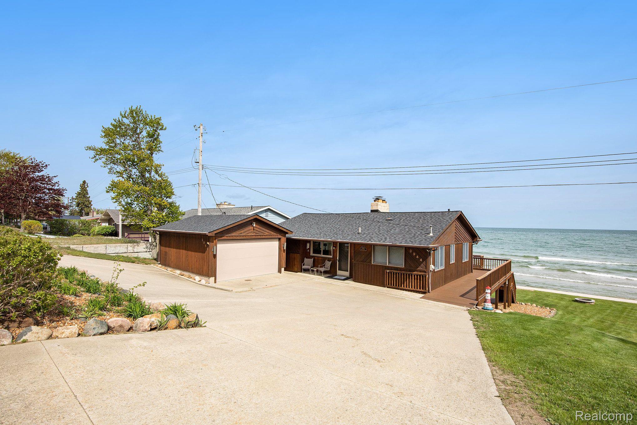 3944 PORT AUSTIN Road