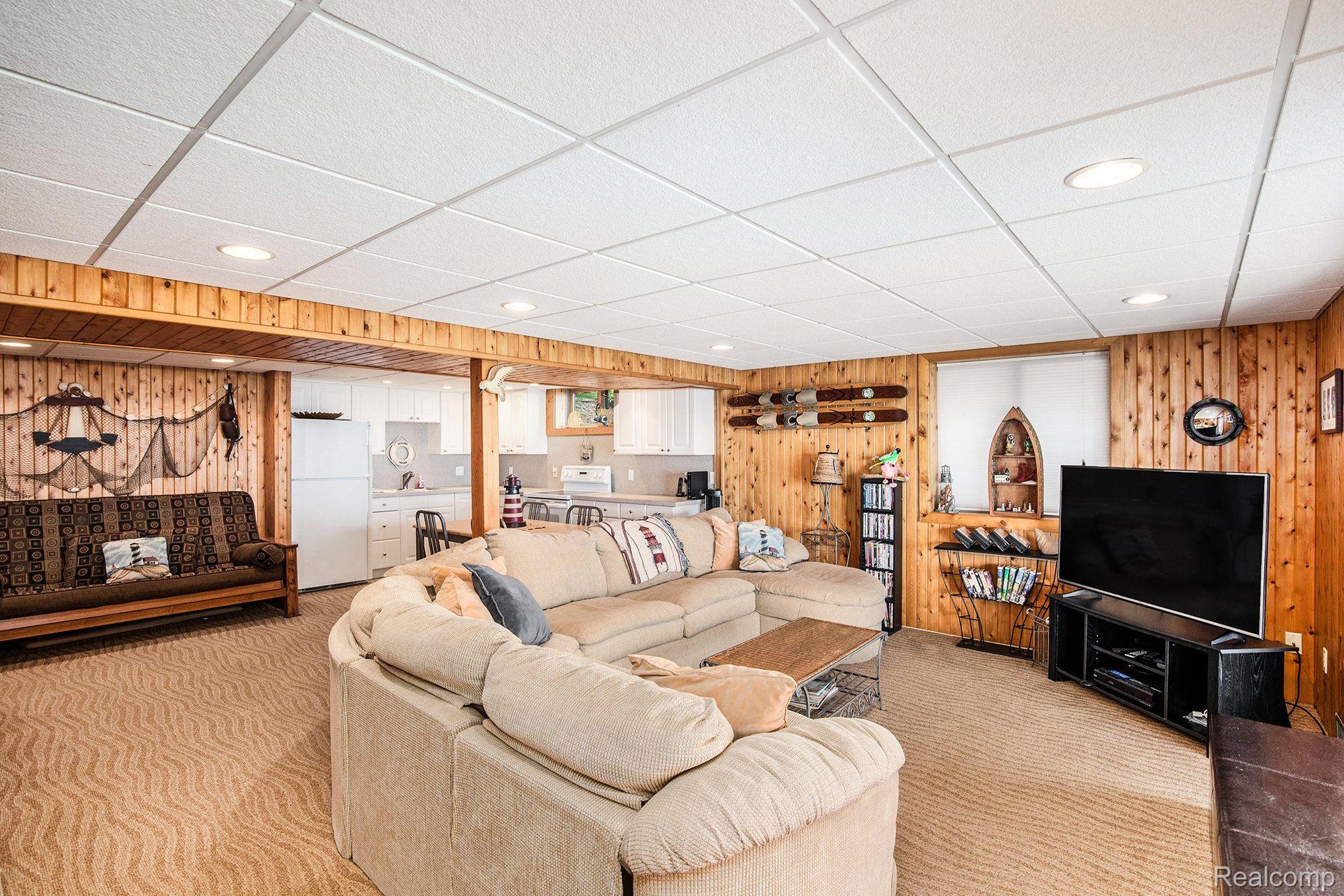 3944 PORT AUSTIN Road