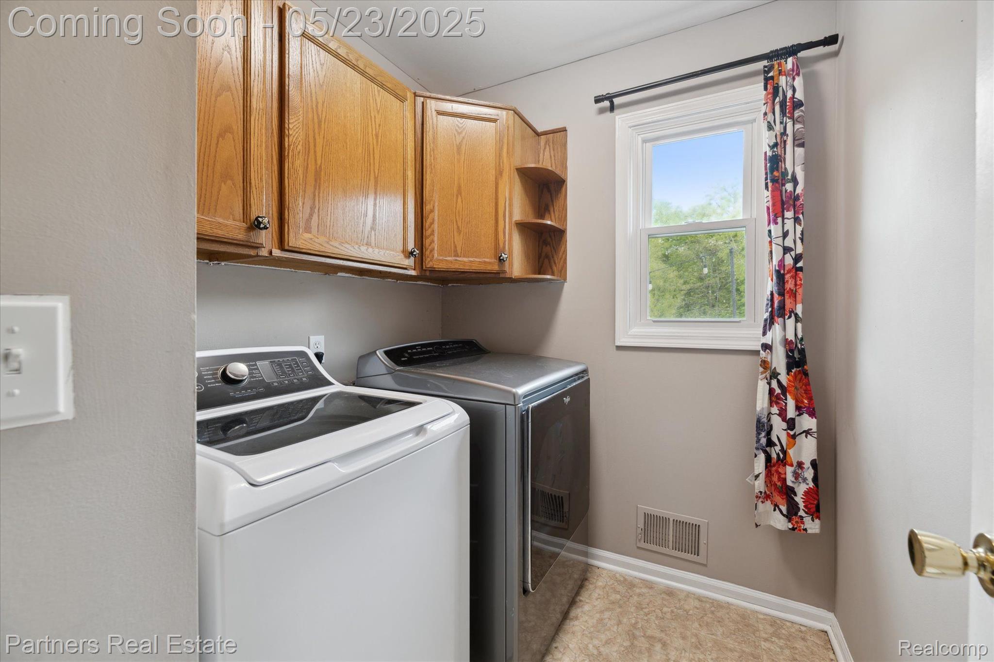 160 Mill Oaks Lane