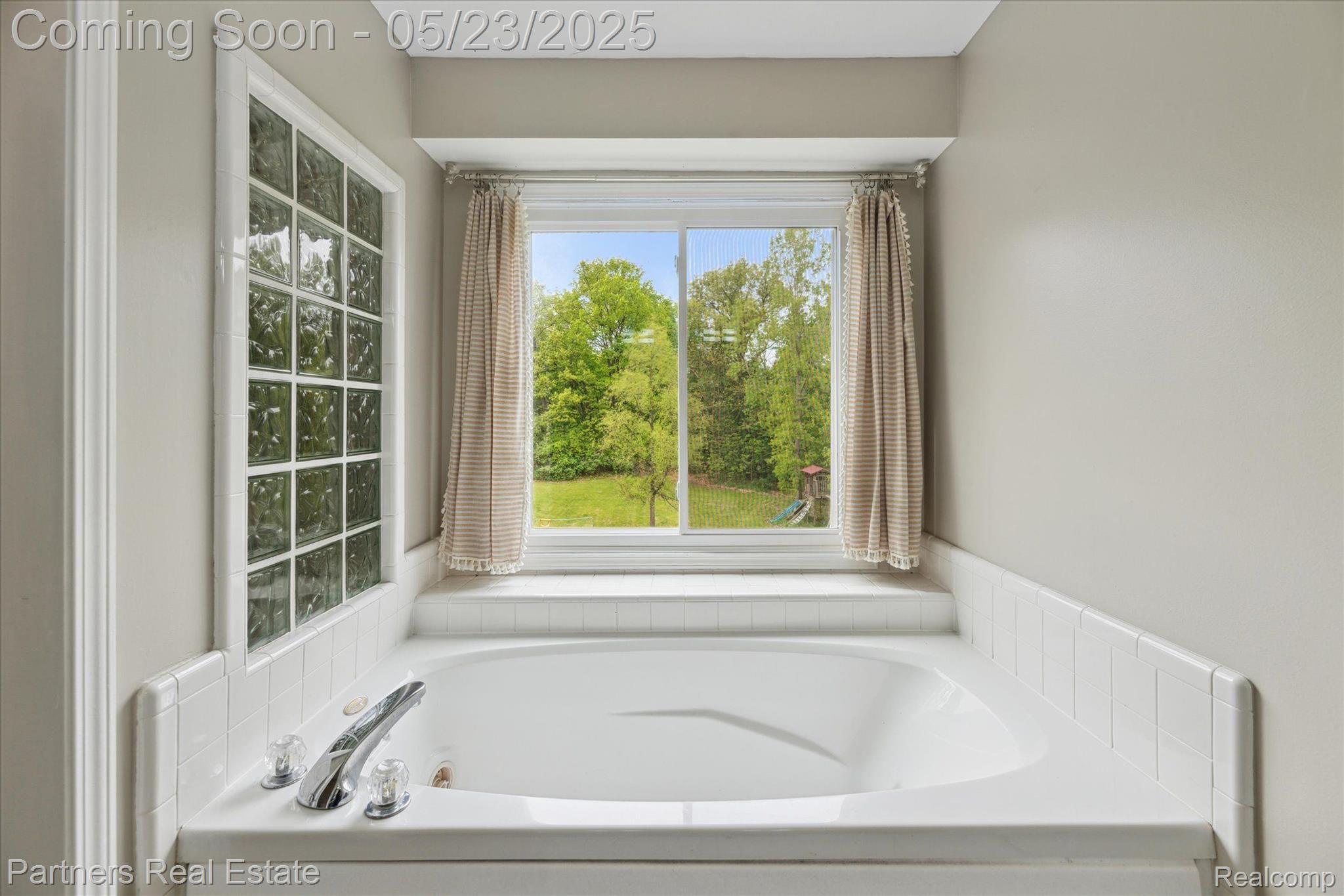 160 Mill Oaks Lane