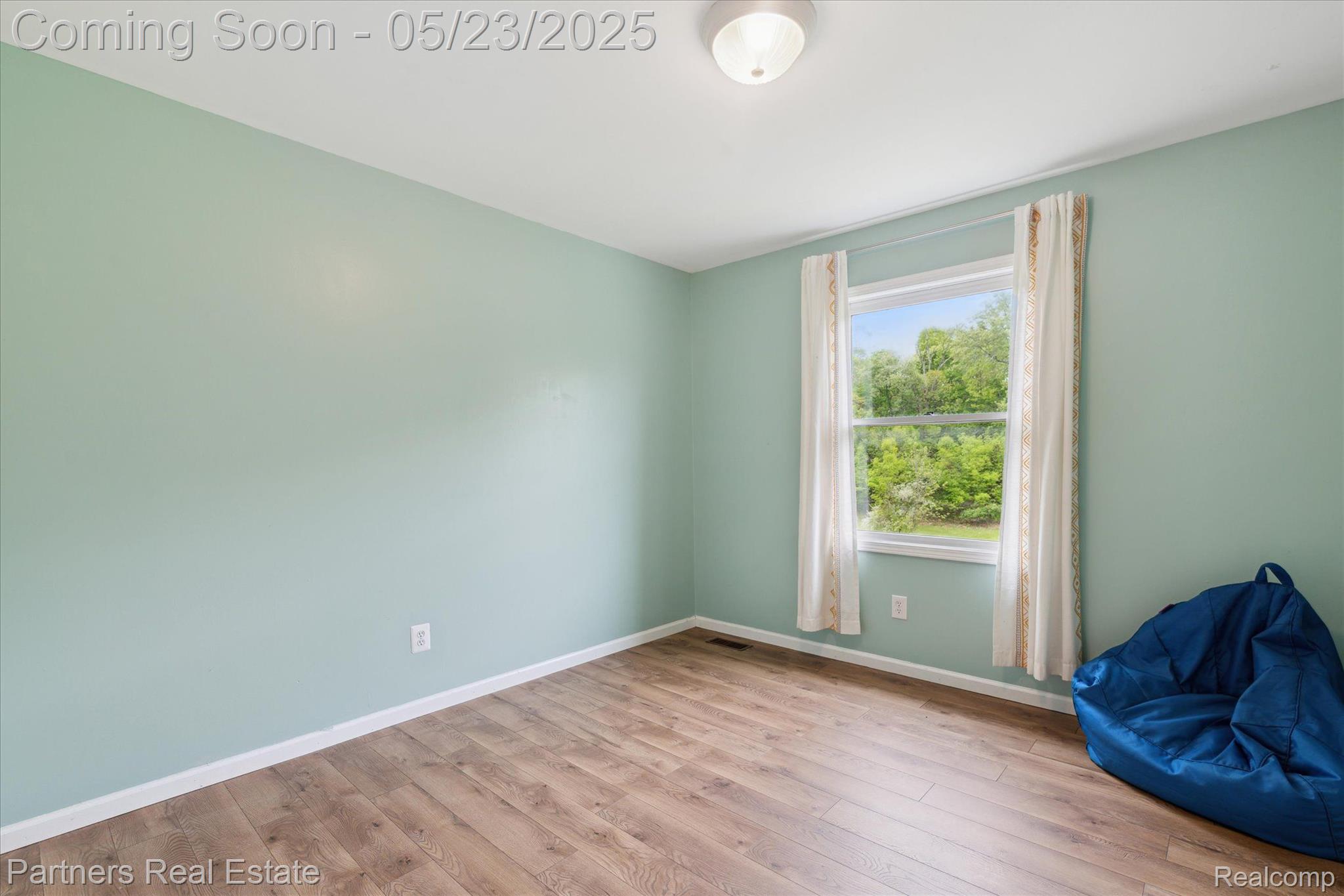 160 Mill Oaks Lane
