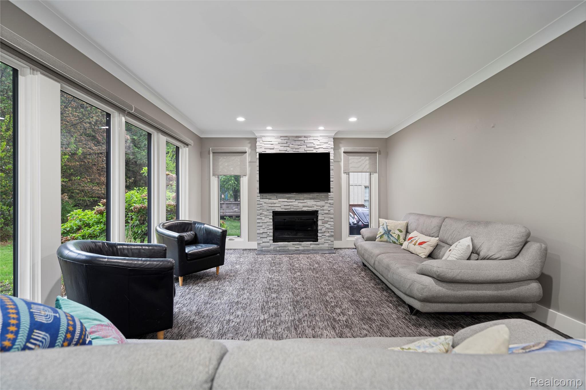 2640 Water Oaks Drive