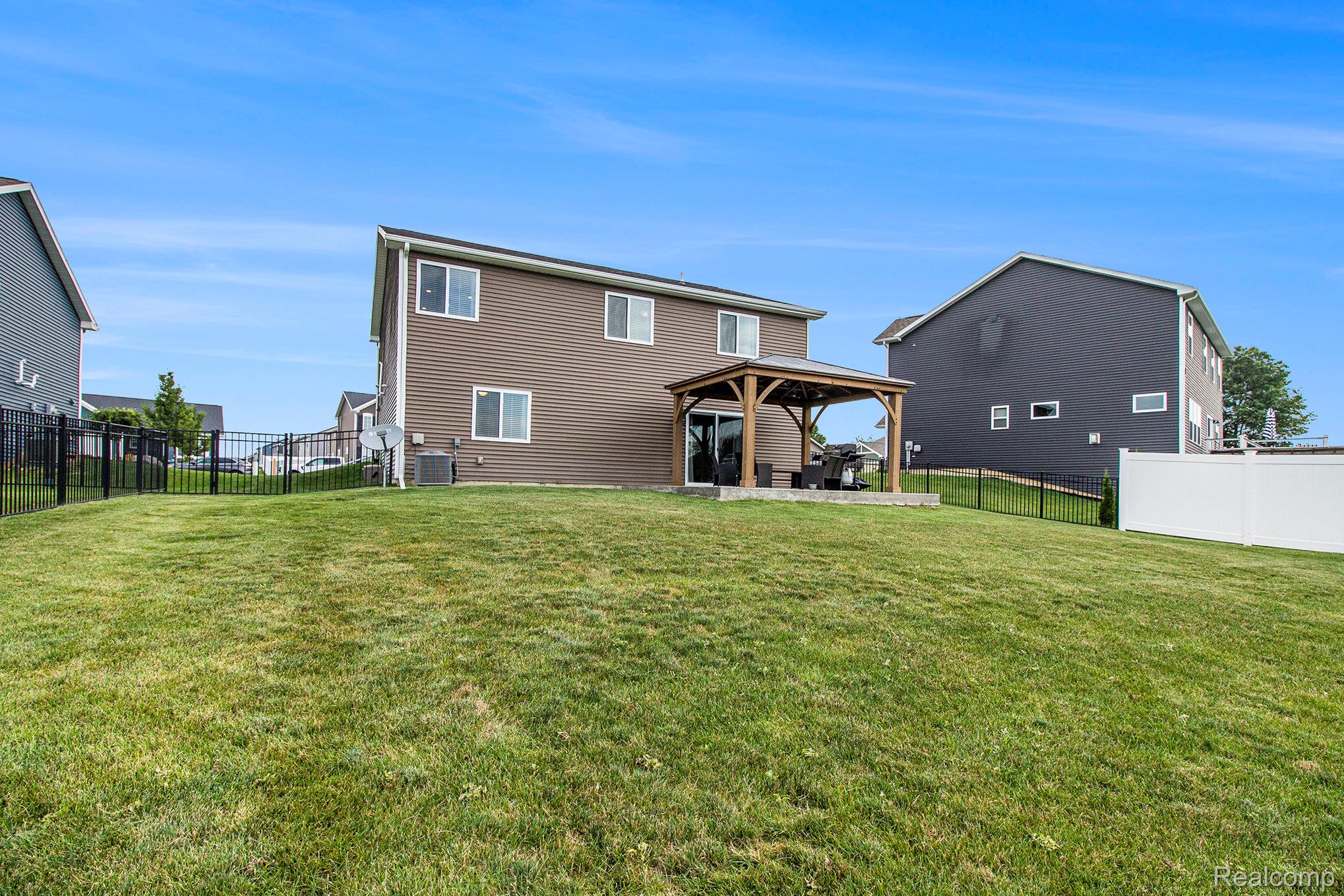 3209 Hill Hollow Lane