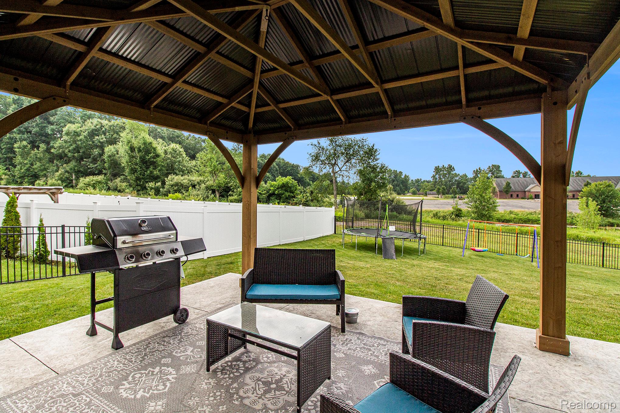 3209 Hill Hollow Lane