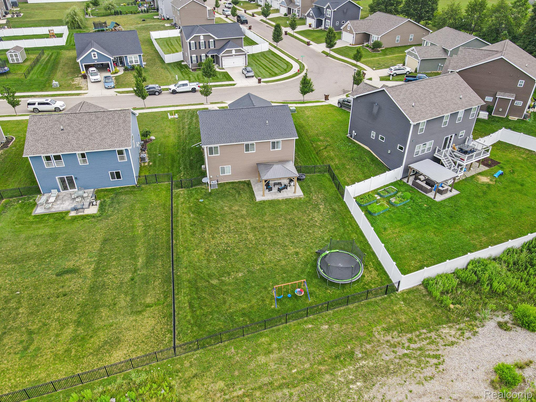3209 Hill Hollow Lane