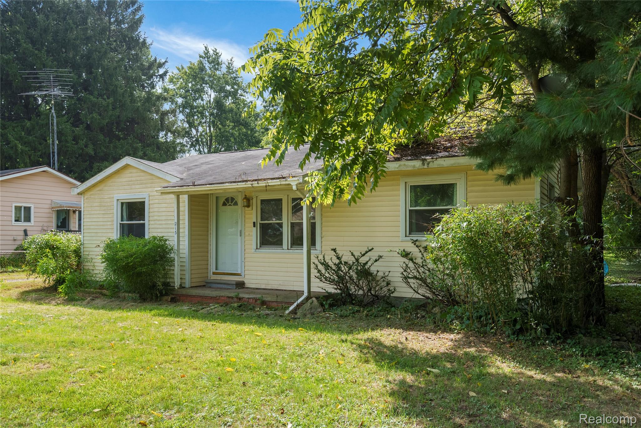 213 Pulford Street