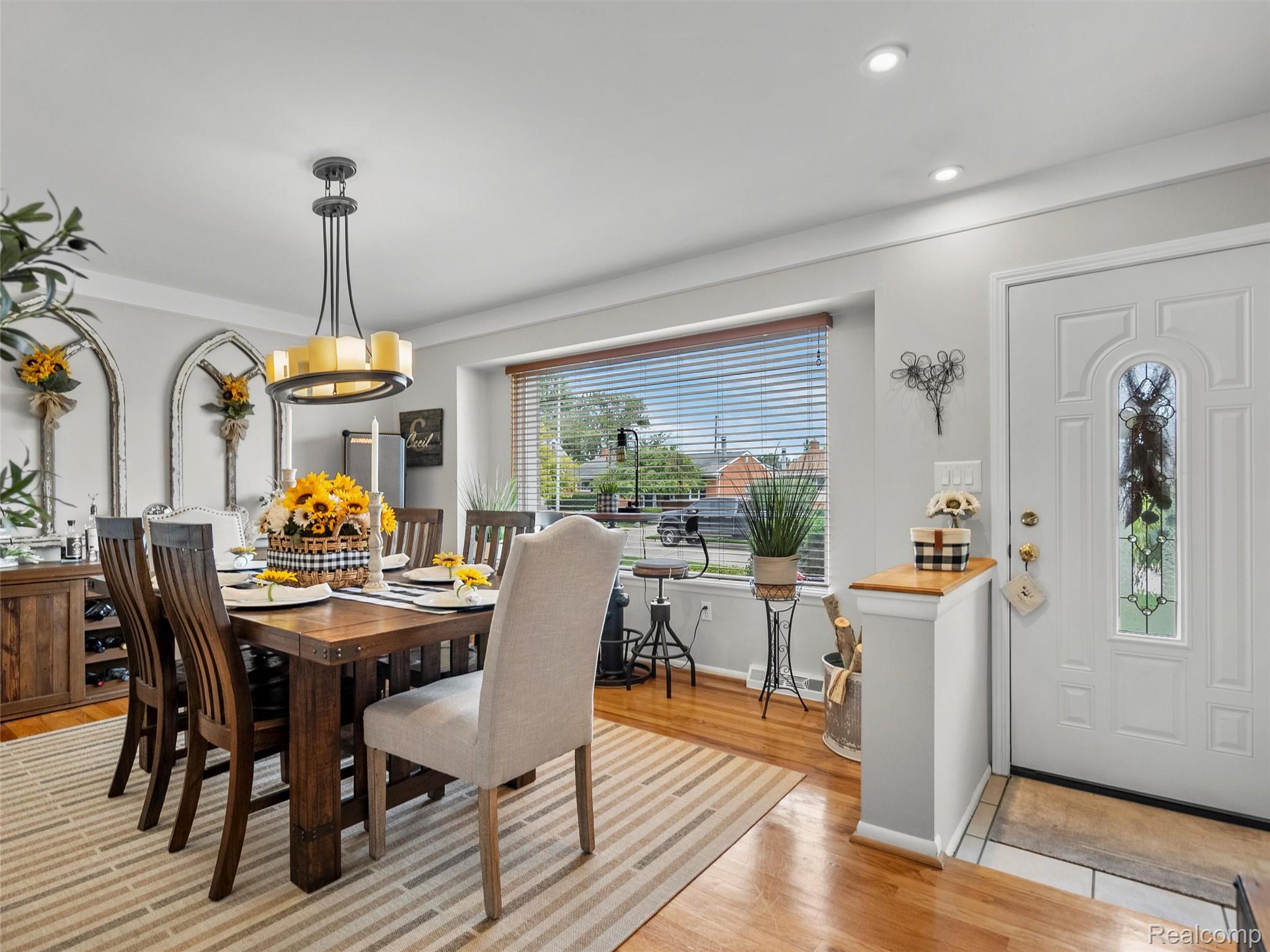 7721 Carrousel Boulevard