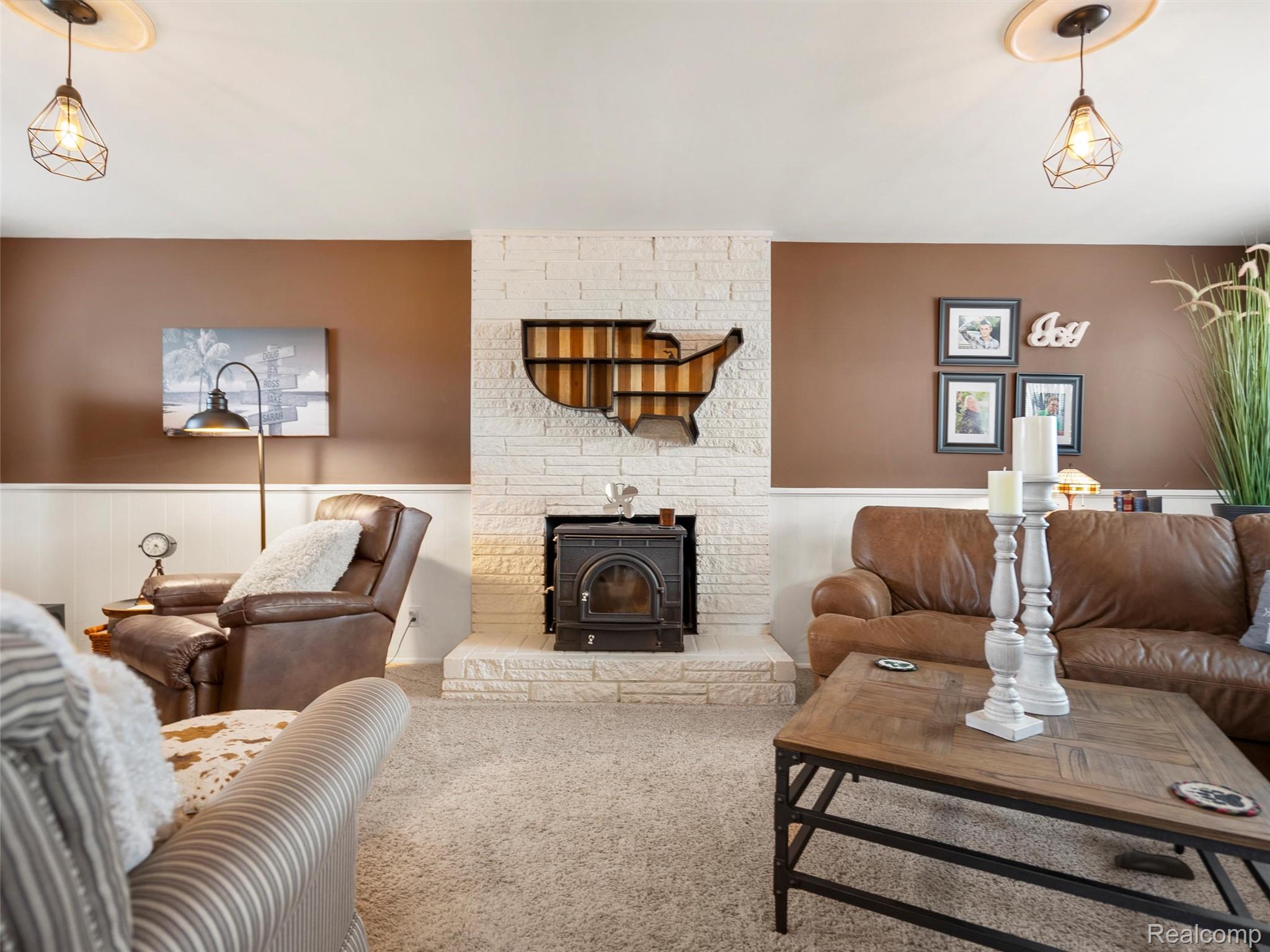 7721 Carrousel Boulevard