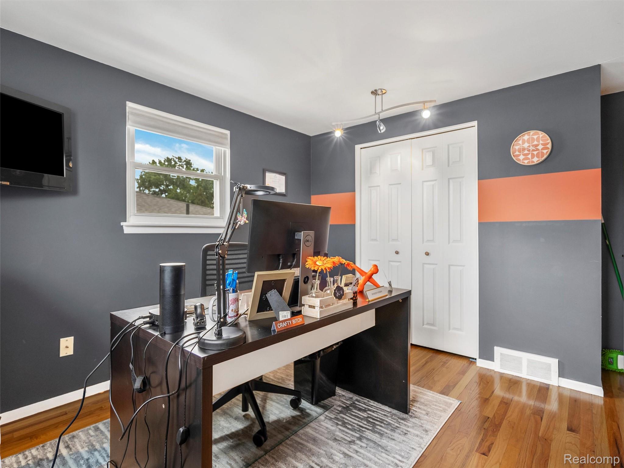 7721 Carrousel Boulevard