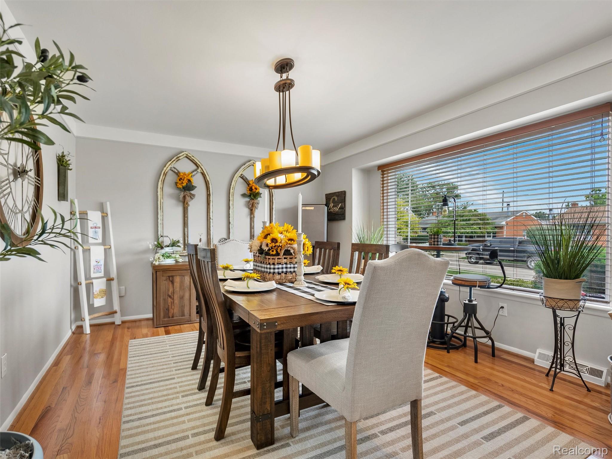 7721 Carrousel Boulevard