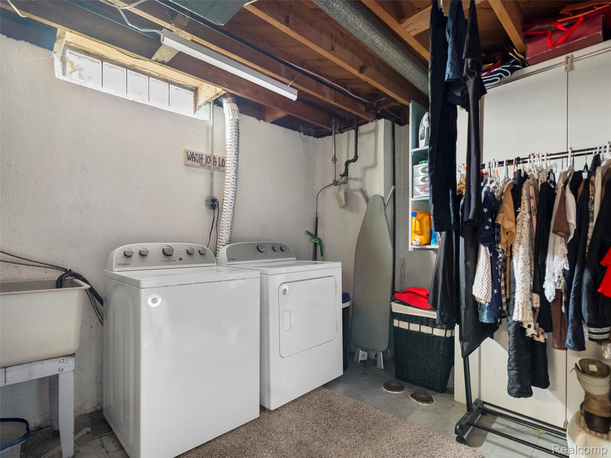 7721 Carrousel Boulevard