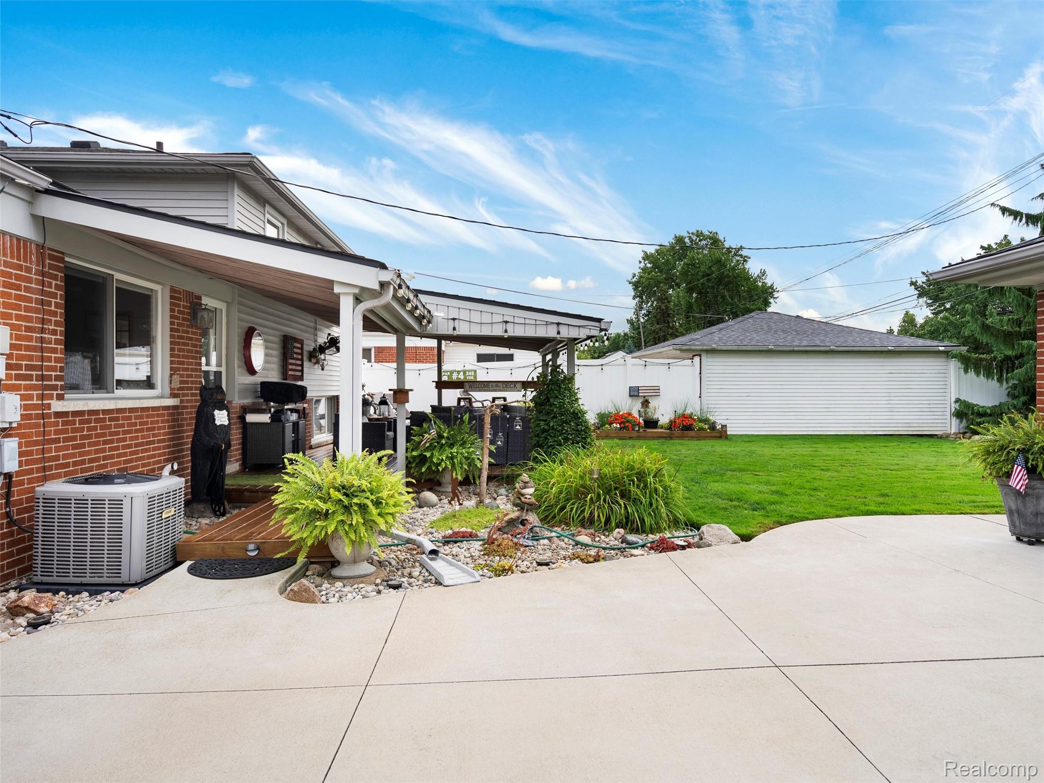 7721 Carrousel Boulevard