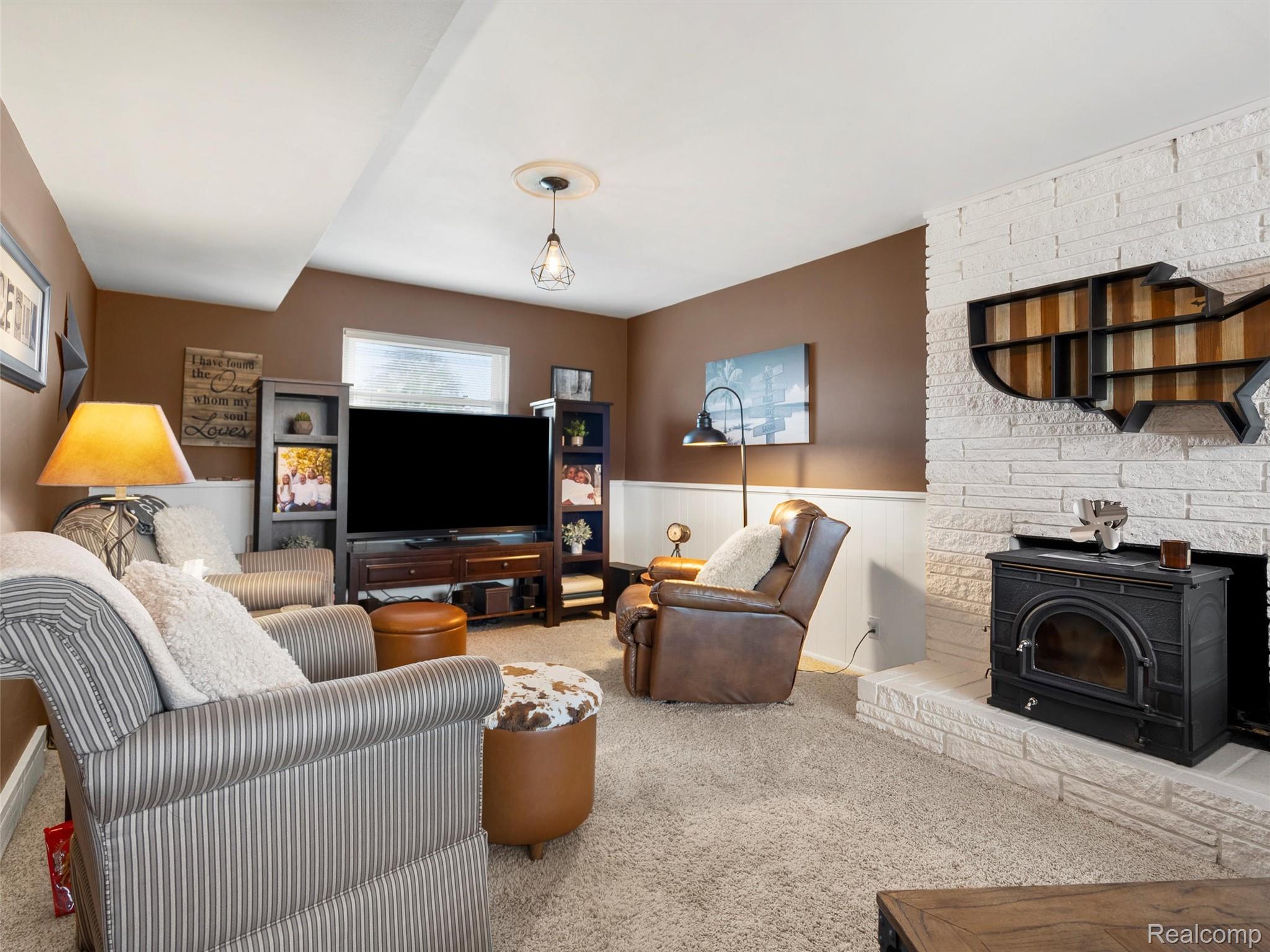 7721 Carrousel Boulevard