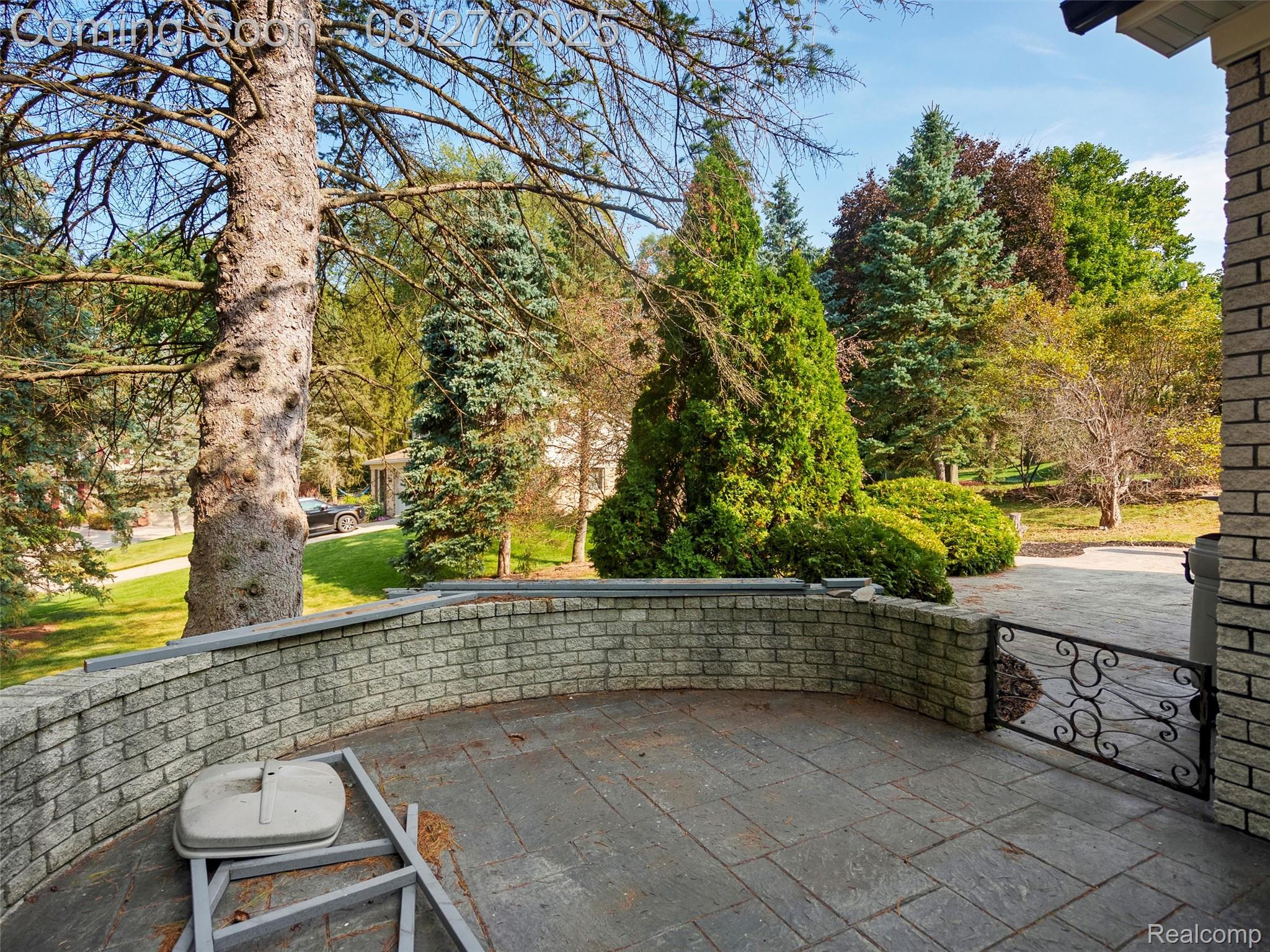 42881 Inverness Court