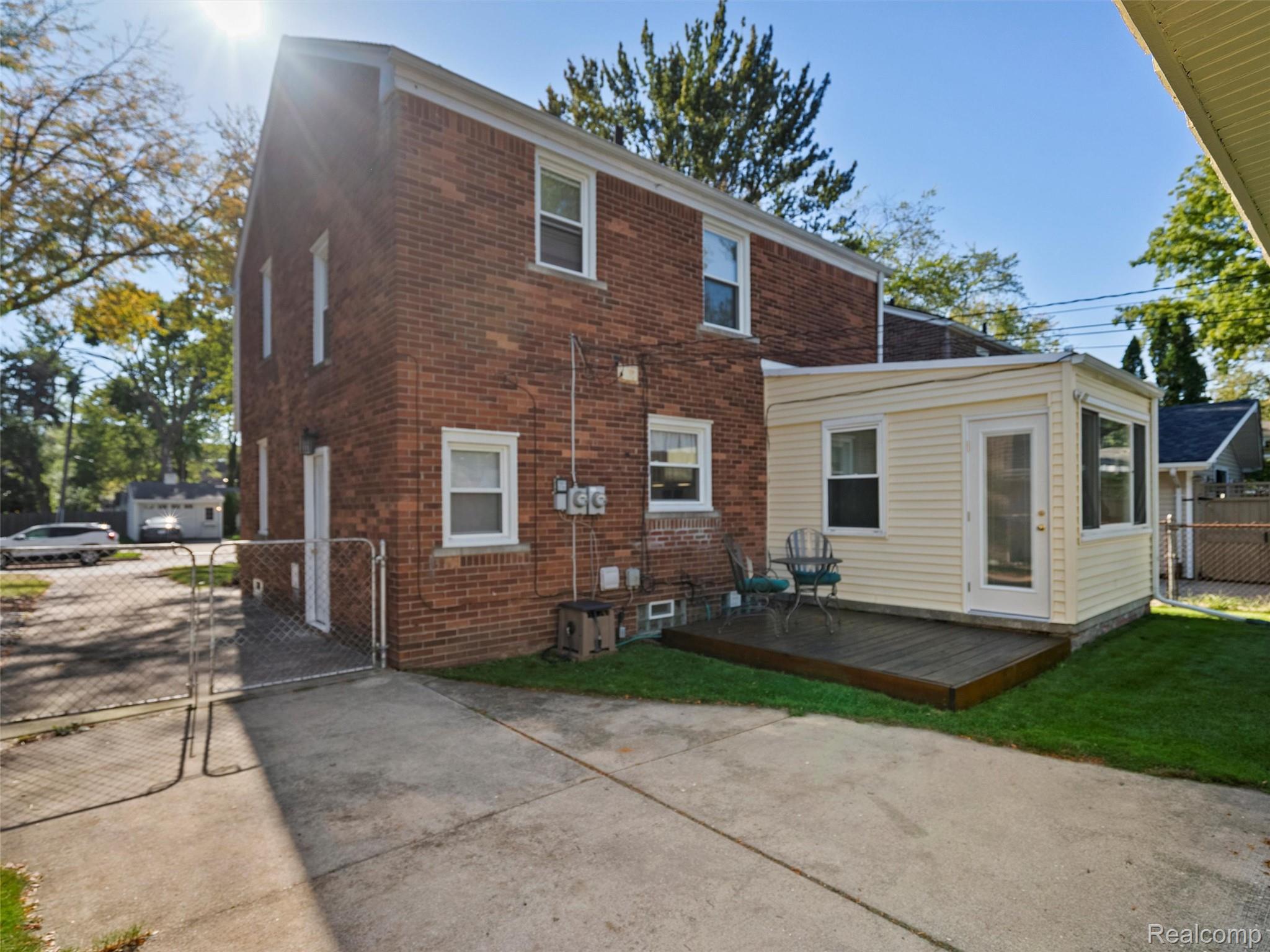 1730 Bournemouth Road