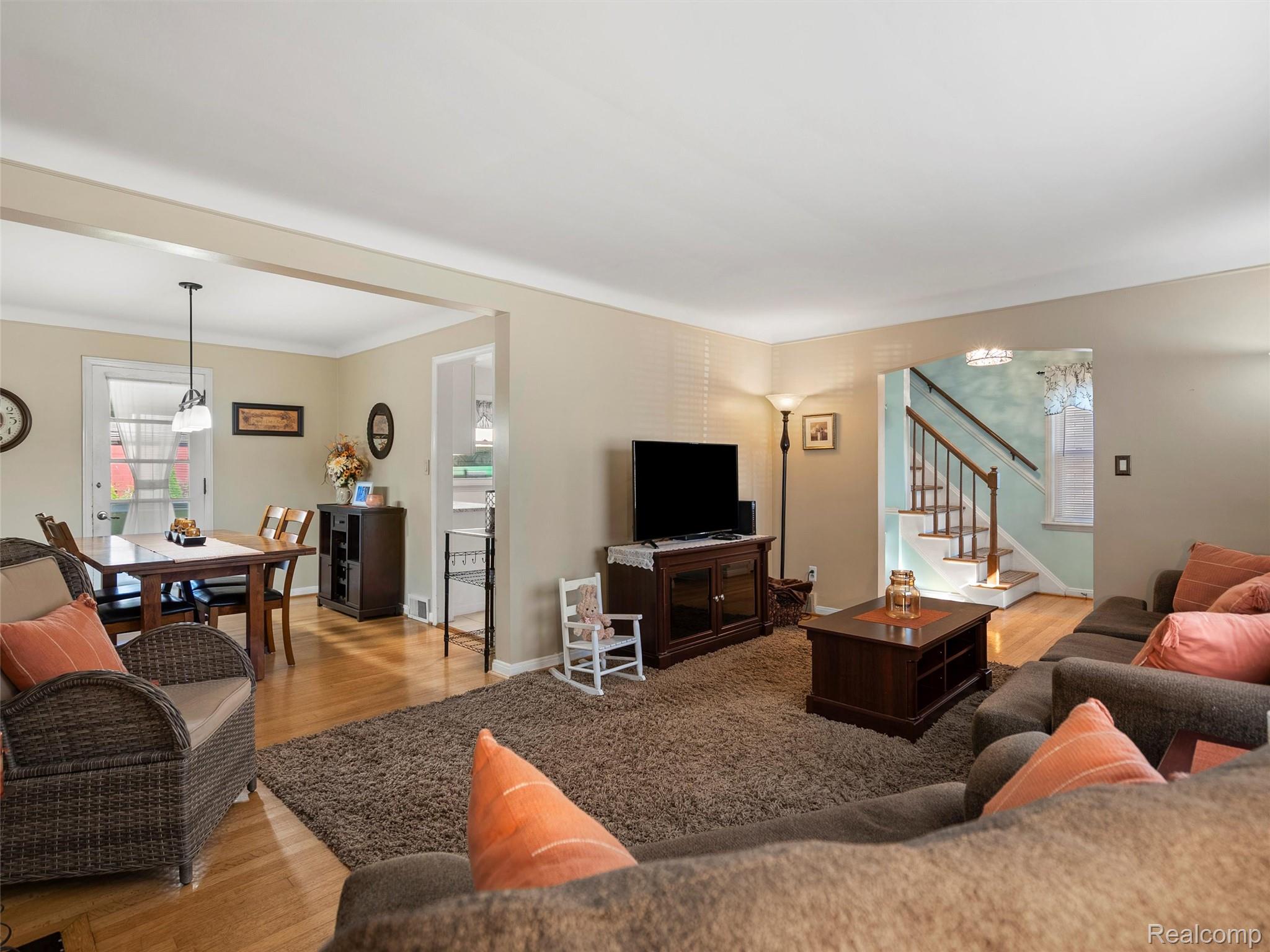 1730 Bournemouth Road