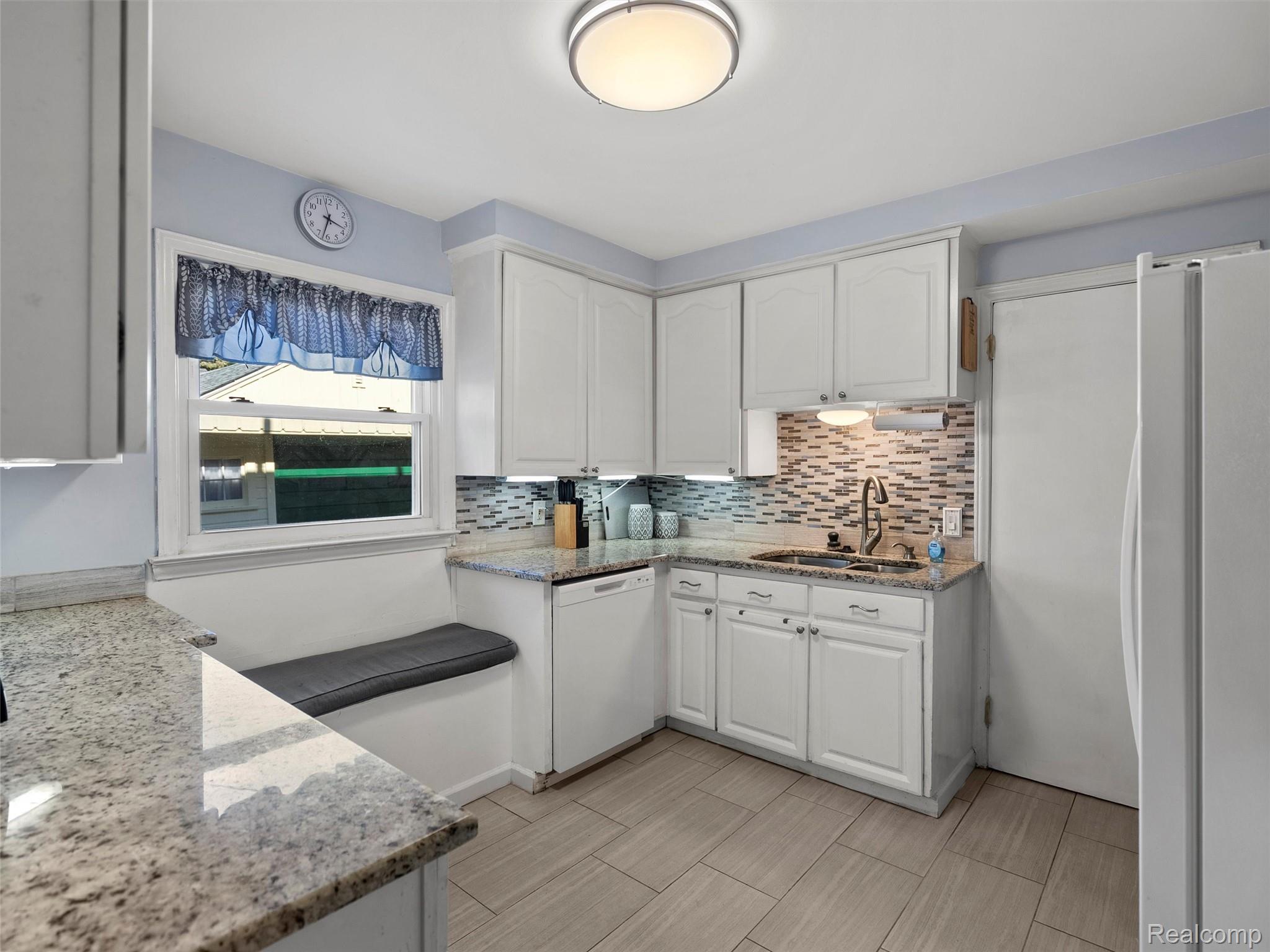 1730 Bournemouth Road