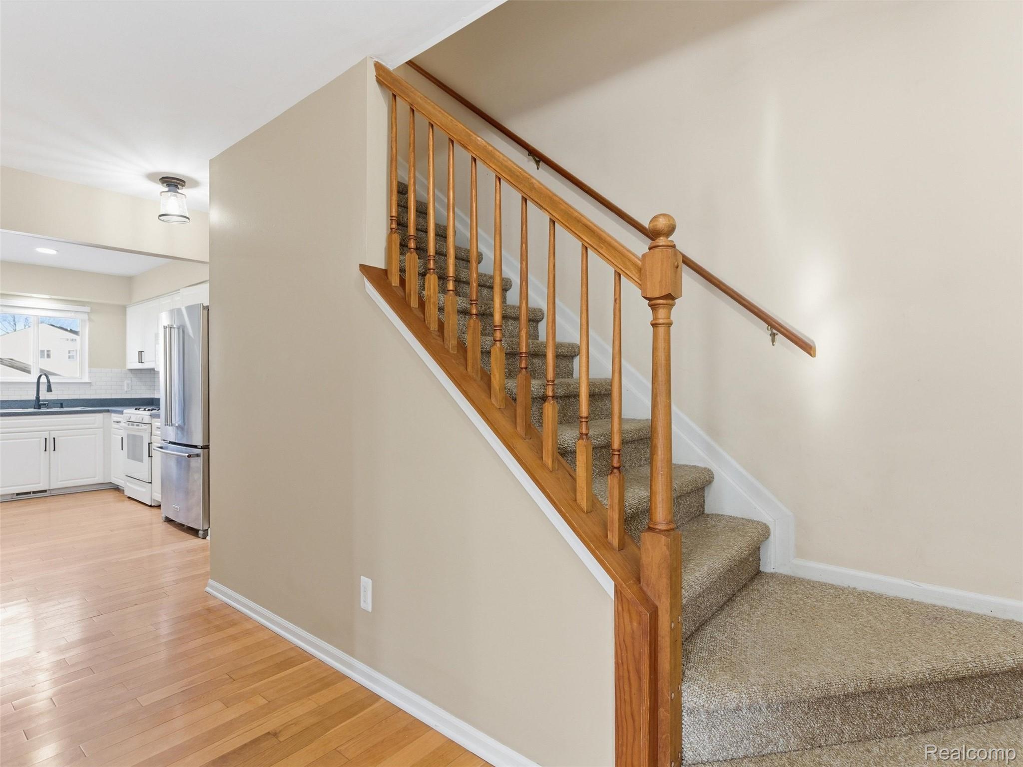 2746 Riverside Drive