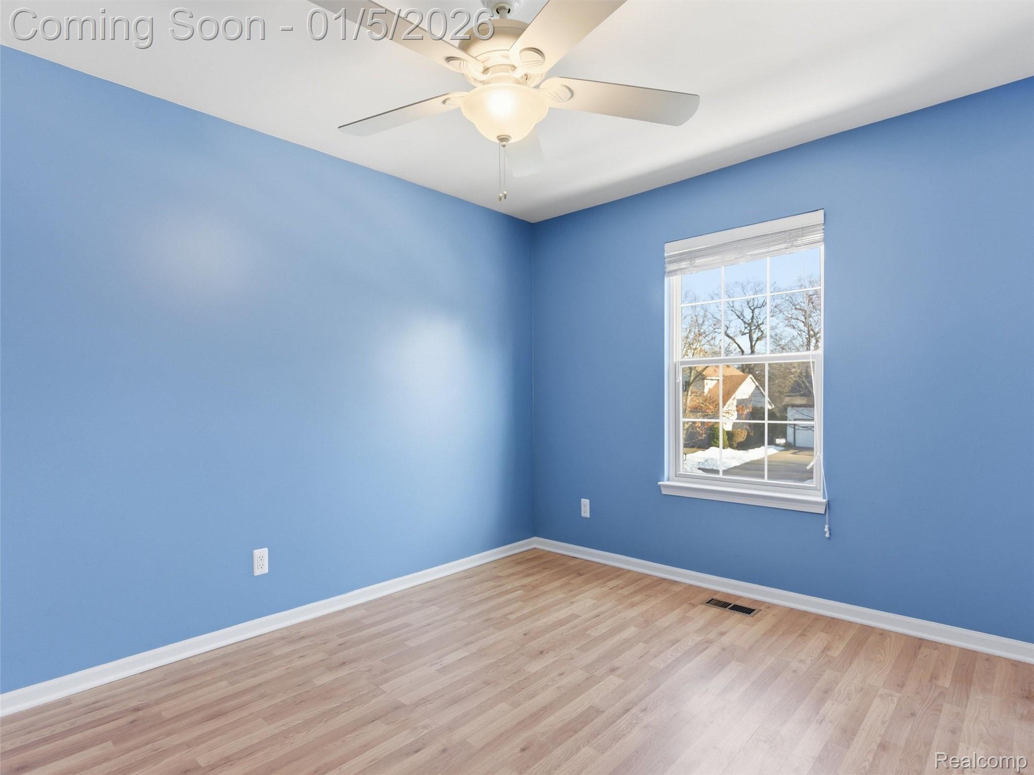 2746 Riverside Drive