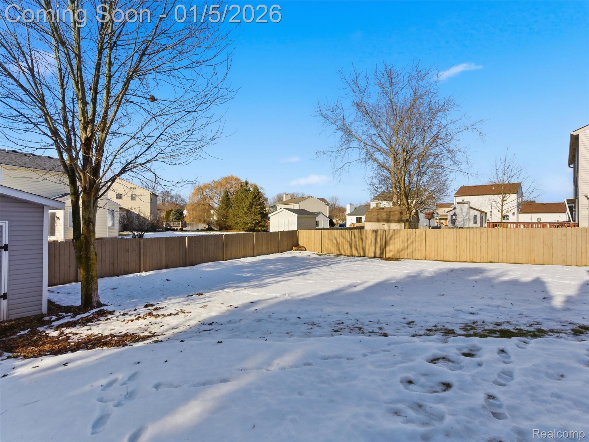 2746 Riverside Drive