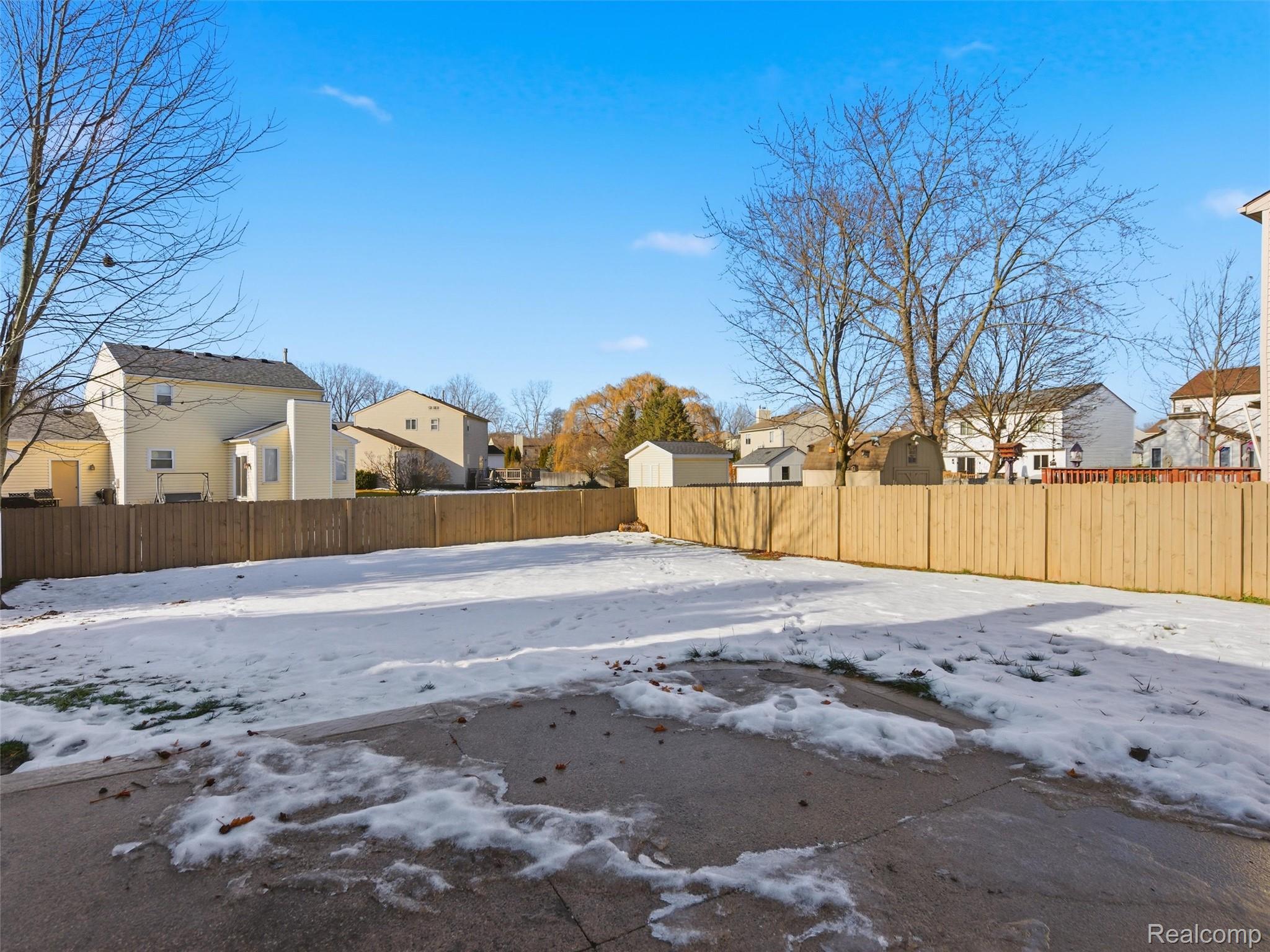 2746 Riverside Drive