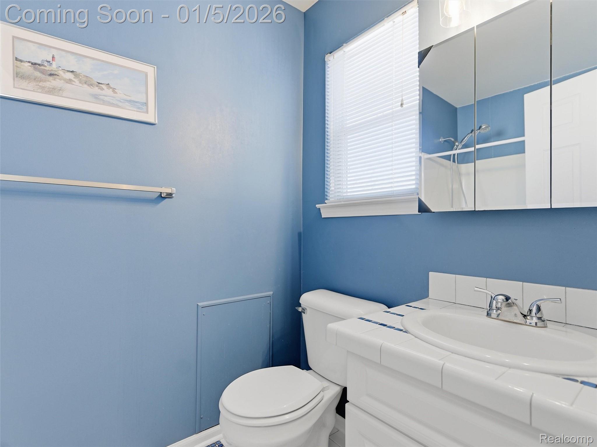 2746 Riverside Drive