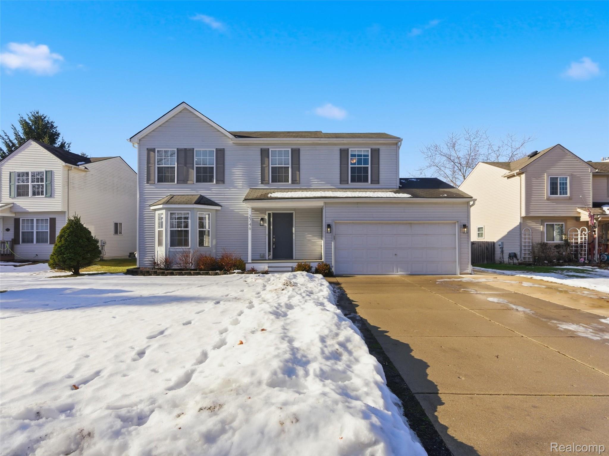 2746 Riverside Drive