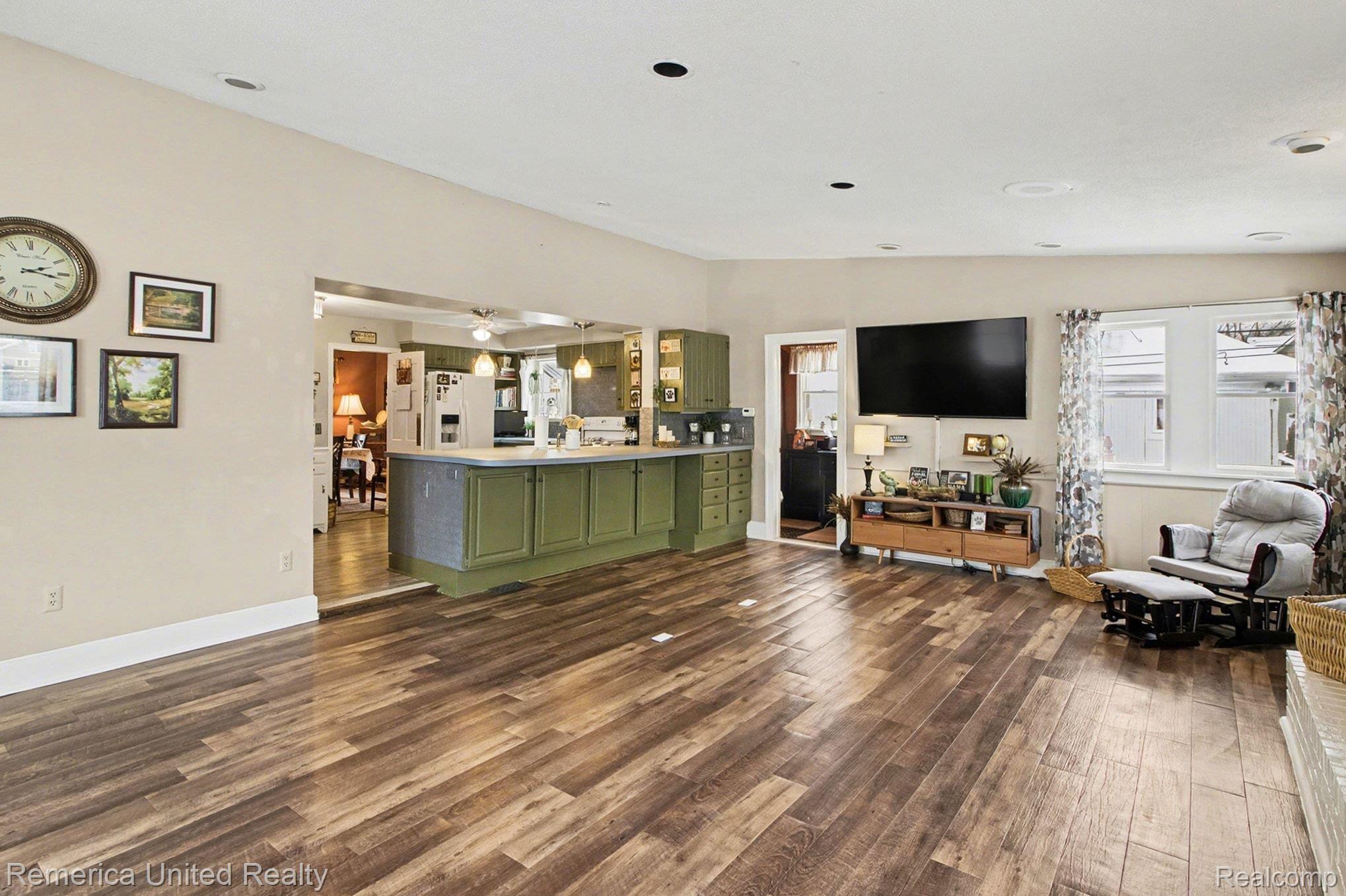 224 S 2nd Street