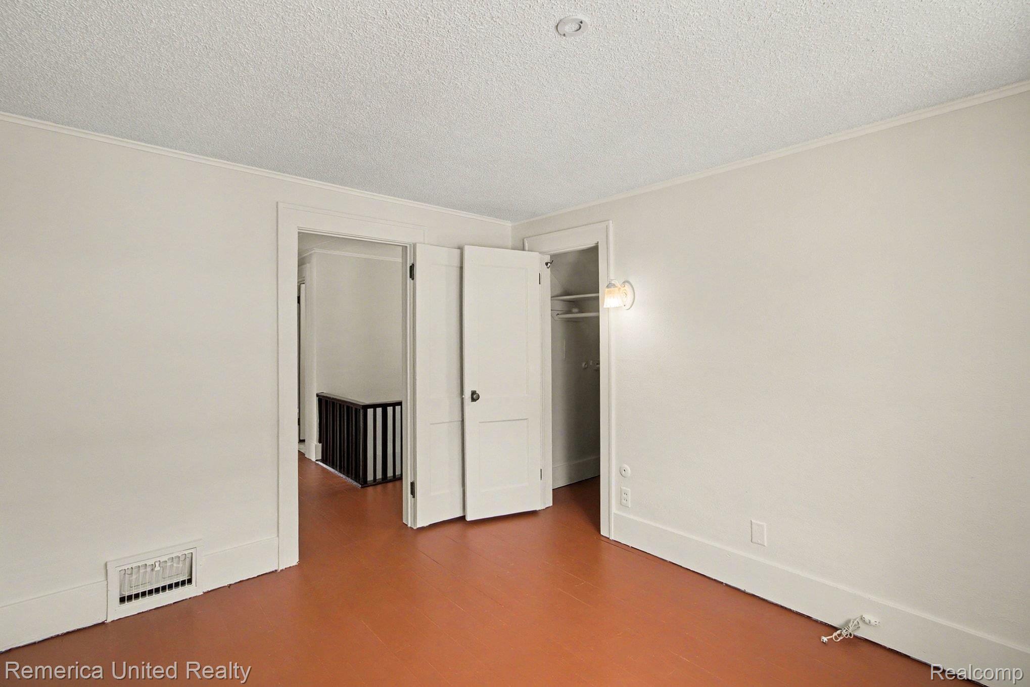 224 S 2nd Street