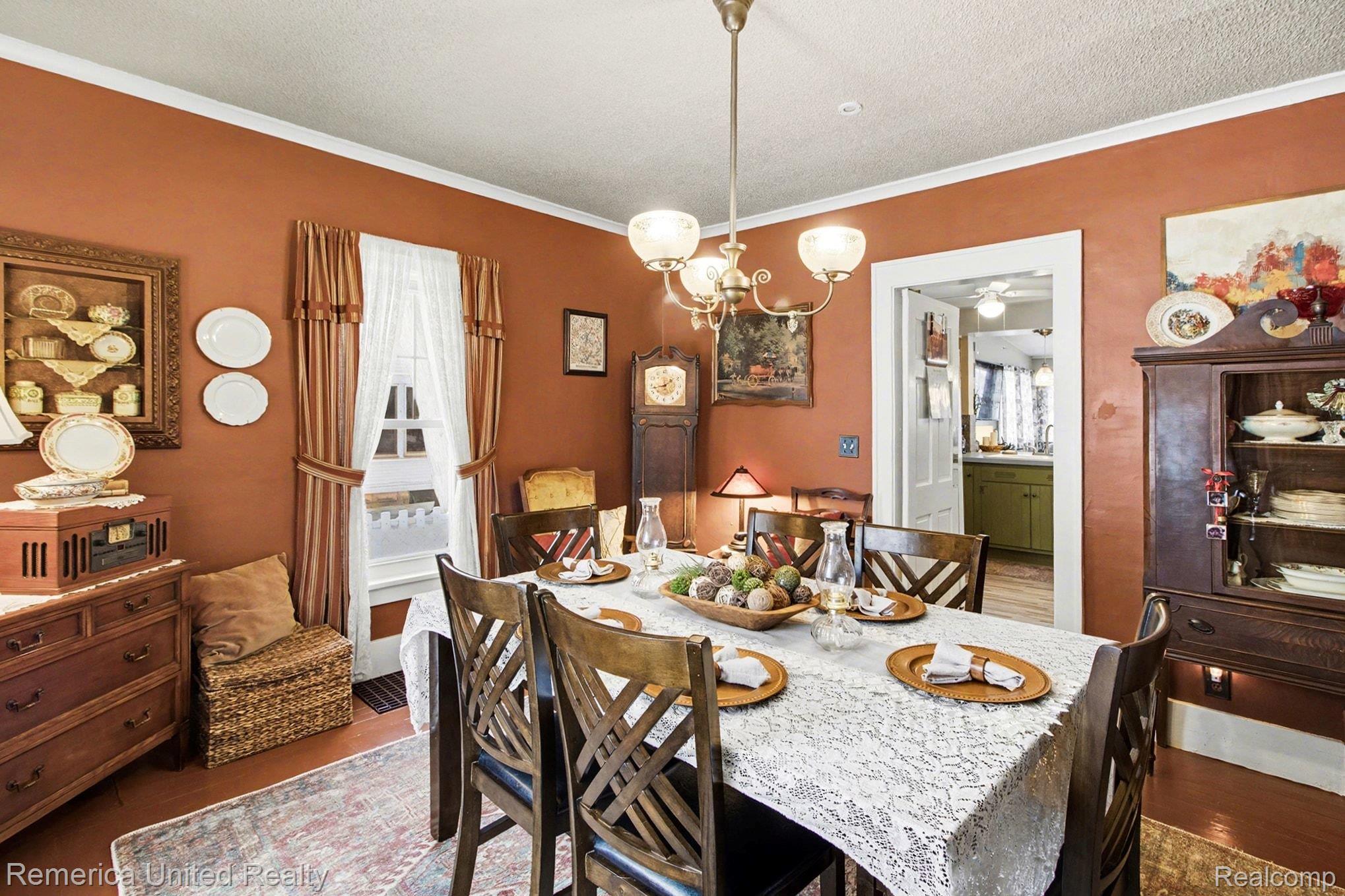 224 S 2nd Street