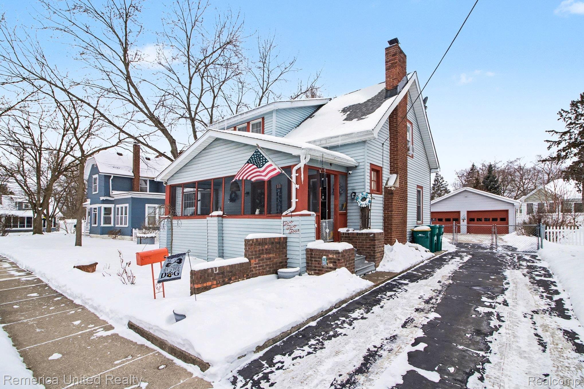 224 S 2nd Street