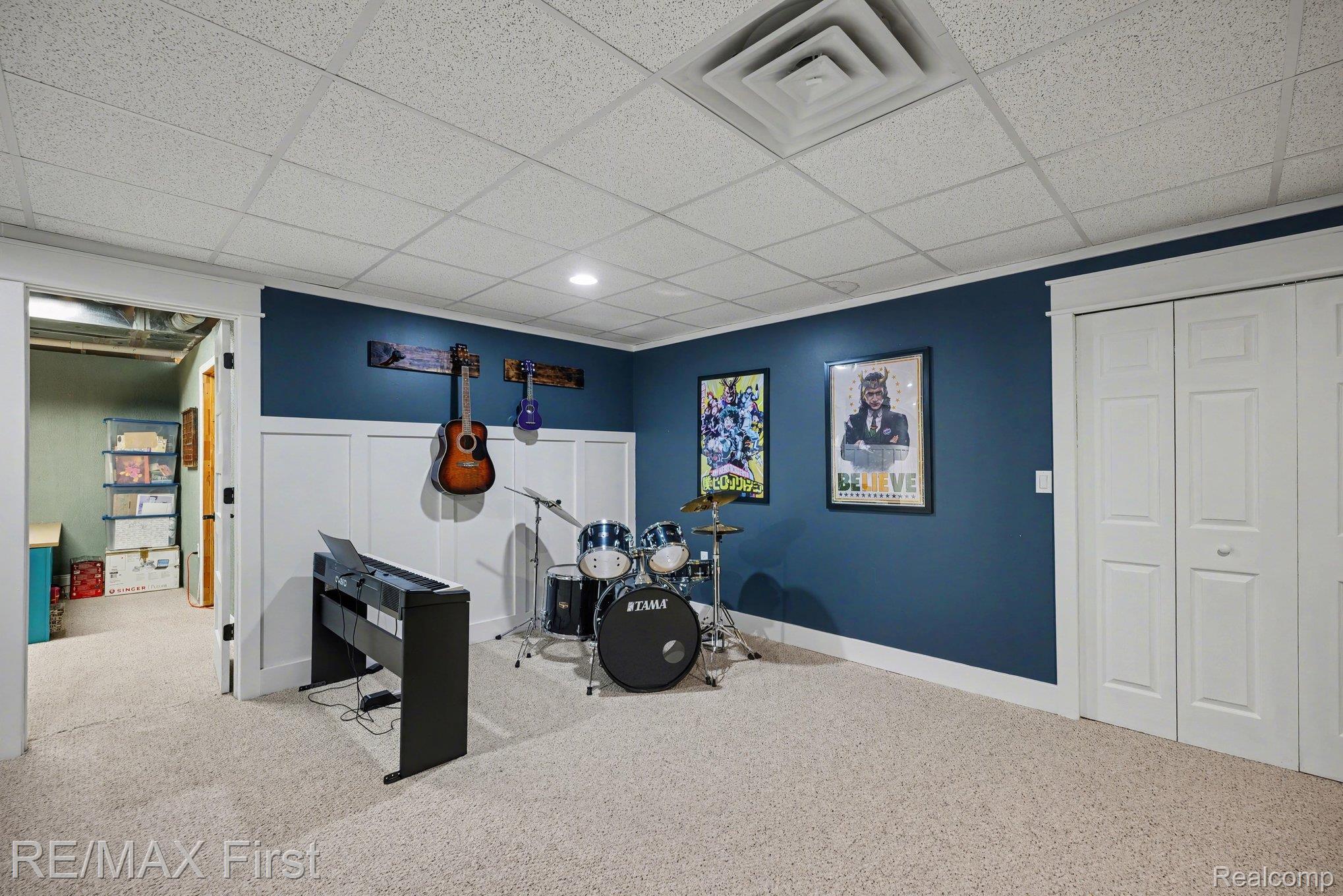 20400 Robinway Drive