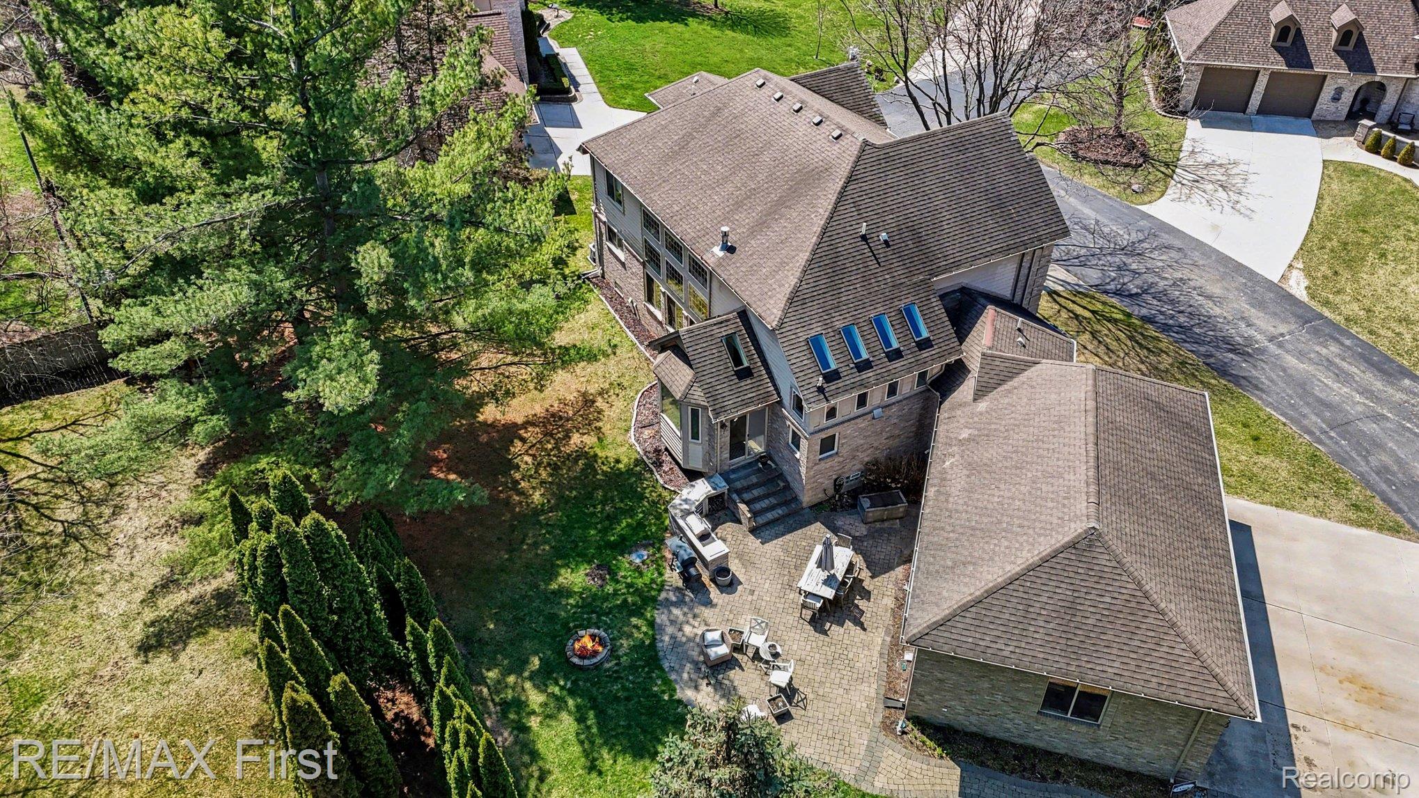 20400 Robinway Drive