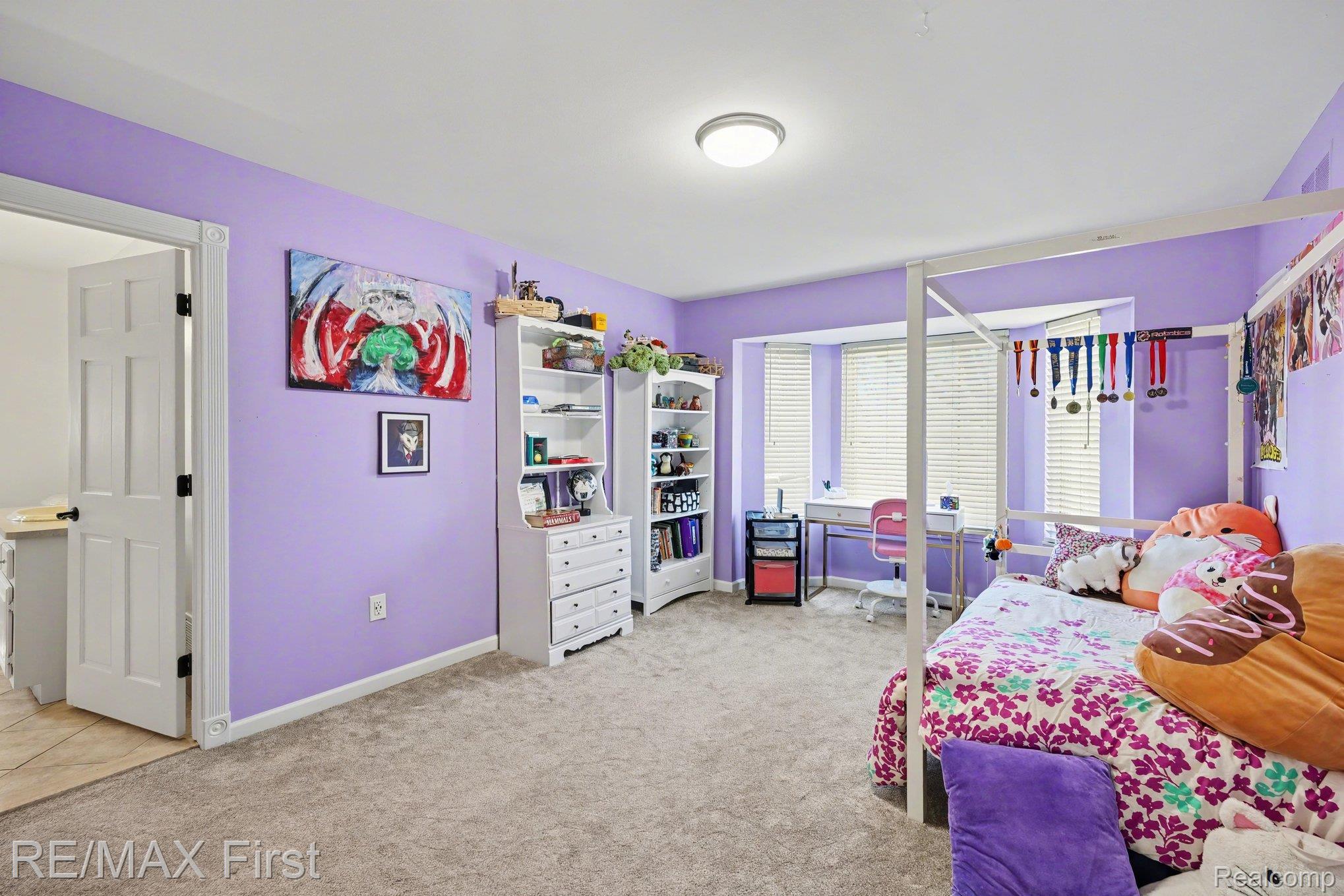 20400 Robinway Drive