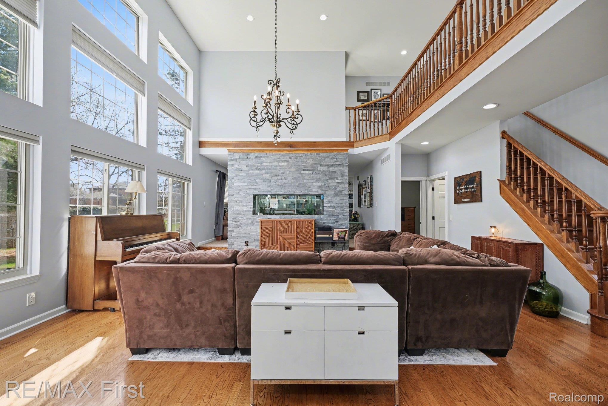 20400 Robinway Drive