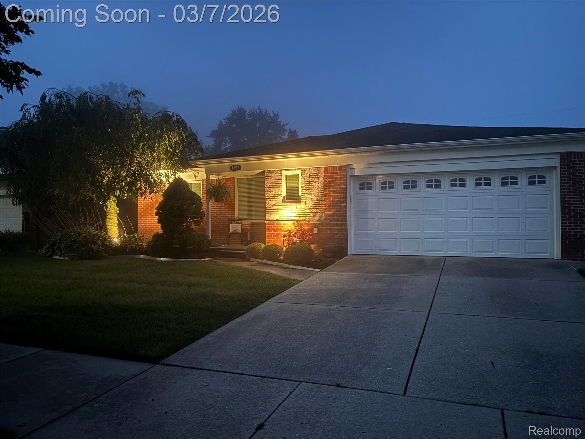 7697 Carrousel Boulevard