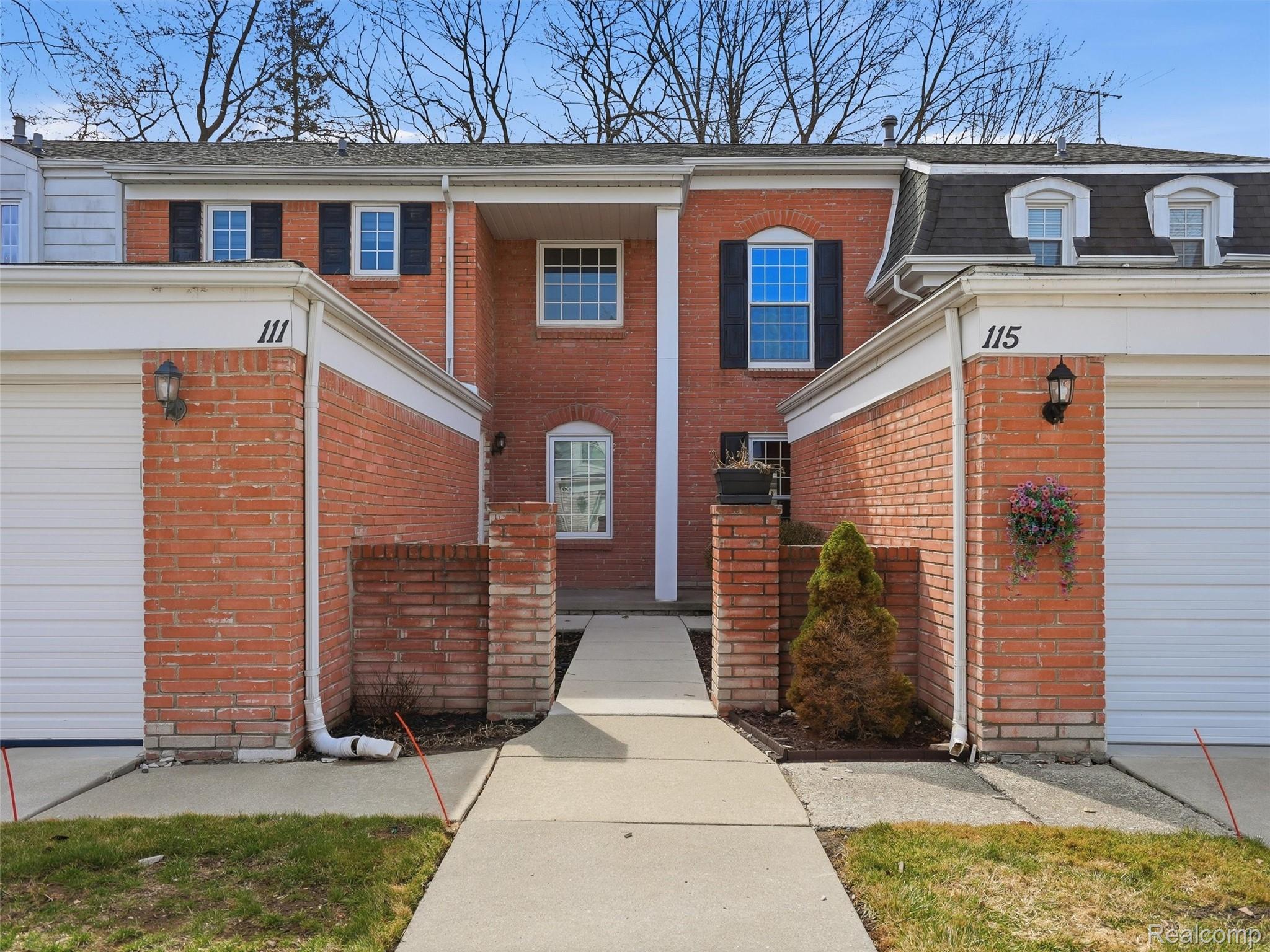 115 Manor Way